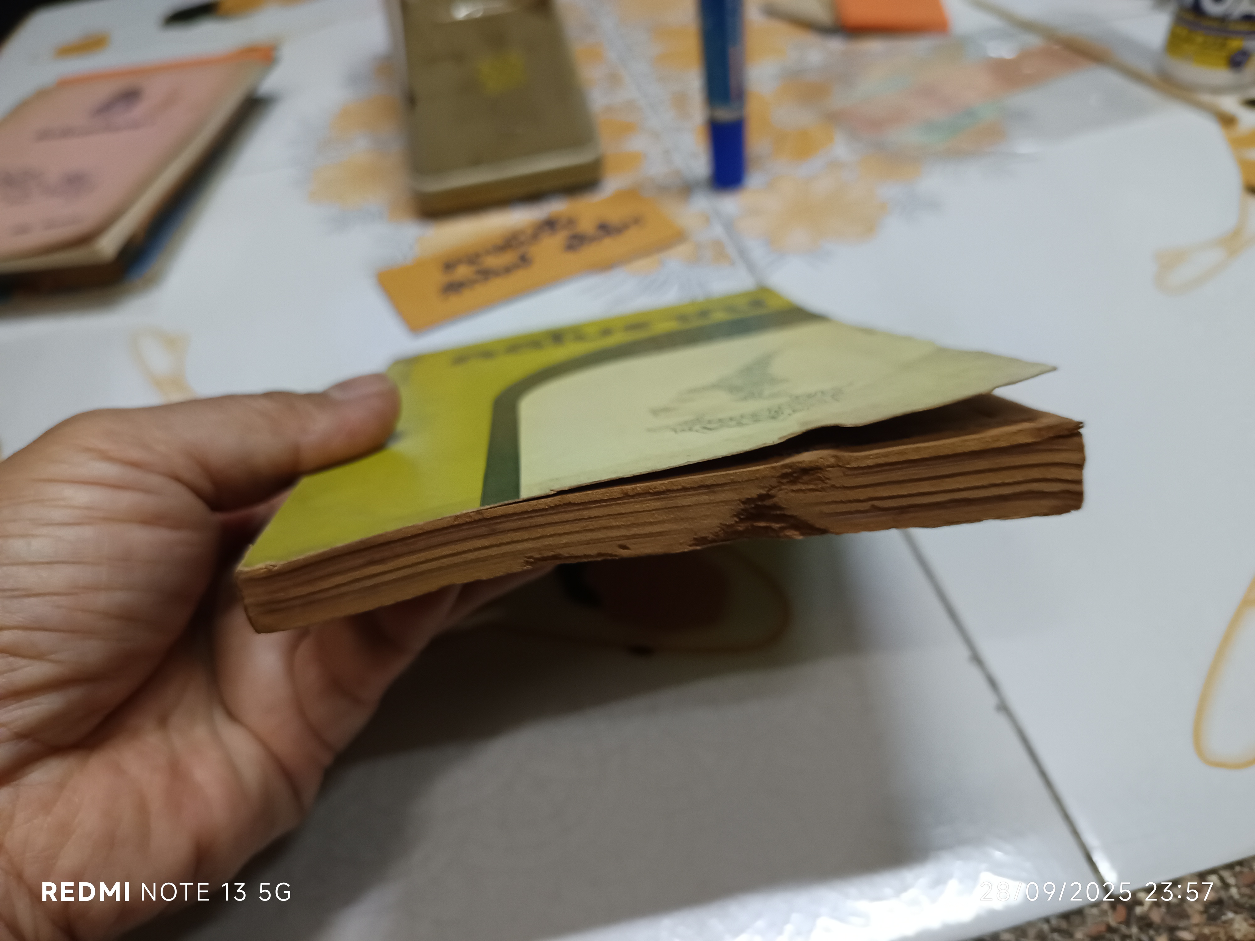 คดีโบราณ ปัญหากฎหมายจากวรรณคดี โดย วิชา มหาคุณ พิมพ์ครั้งแรกพ.ศ 2516 สำนักพิมพ์วรรณศิลป์ **สินค้าหมด*"