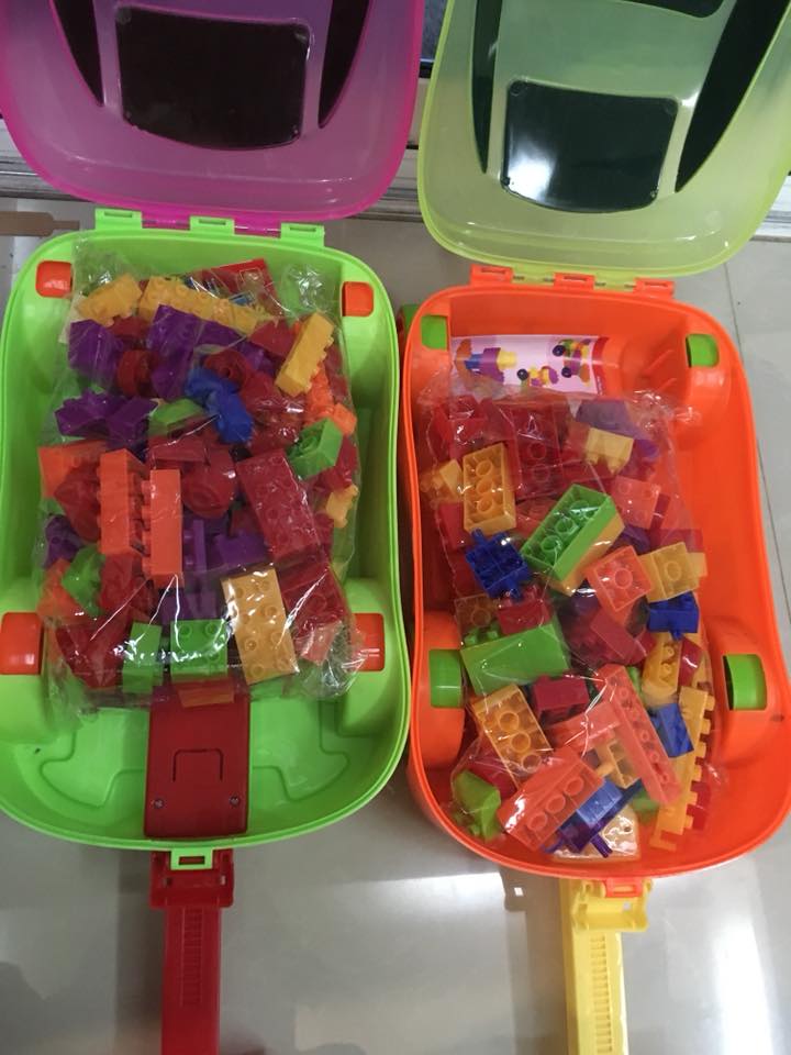 กระเป๋ารถลาก