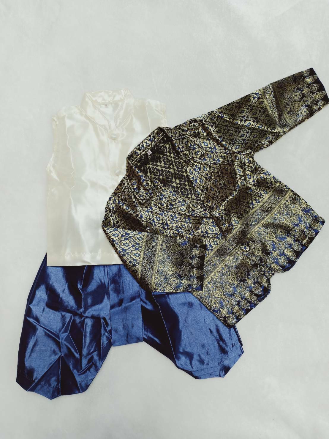 ชุดไทยเด็กชาย งานประณีต