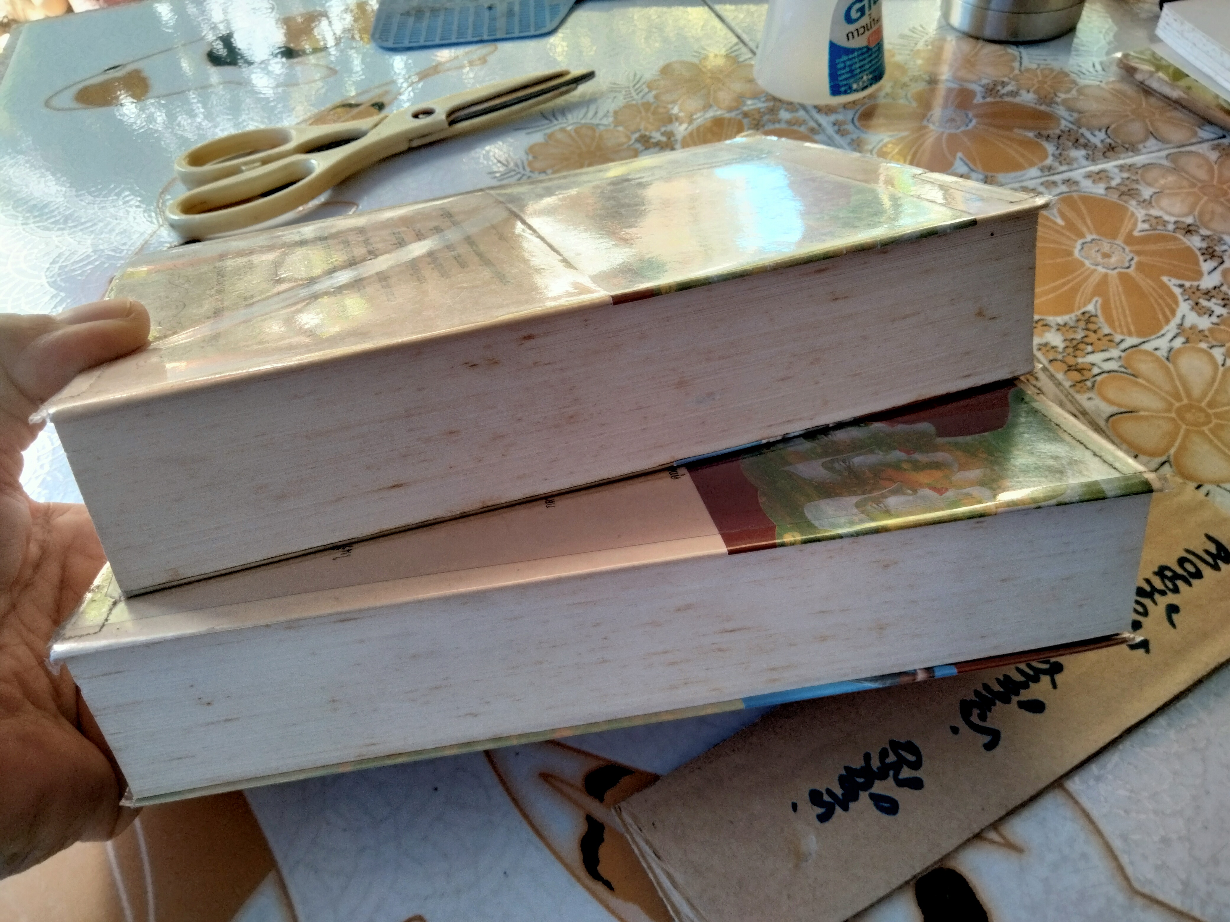 คือหัตถาครองพิภพ (ฉบับสมบูรณ์ รวม 2 ภาค) โดย น้ำอบ