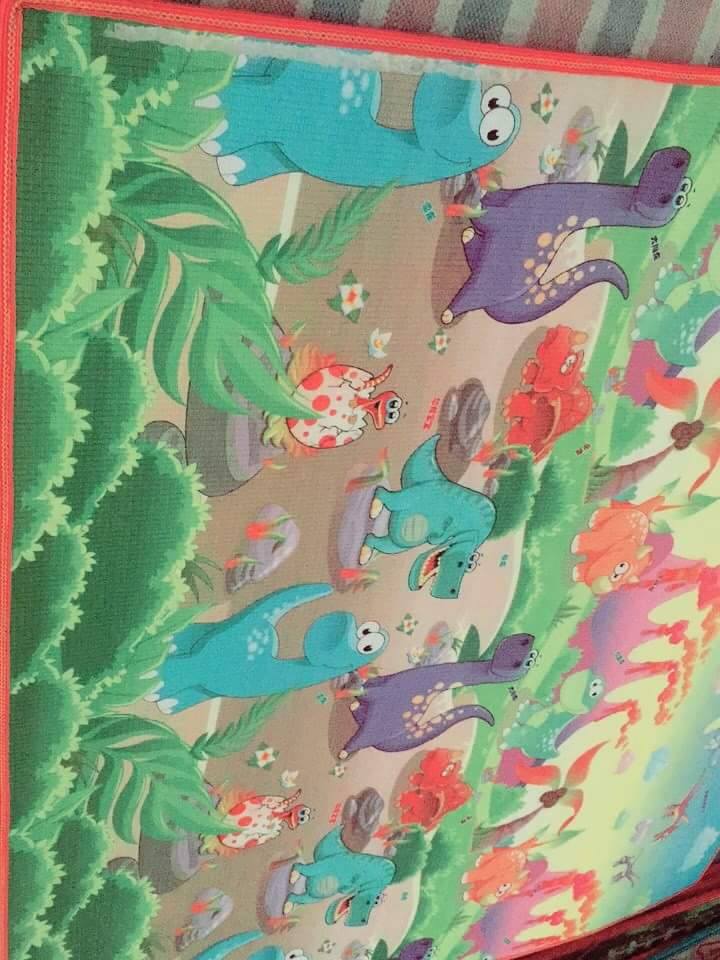 เสื่อรองคลาน