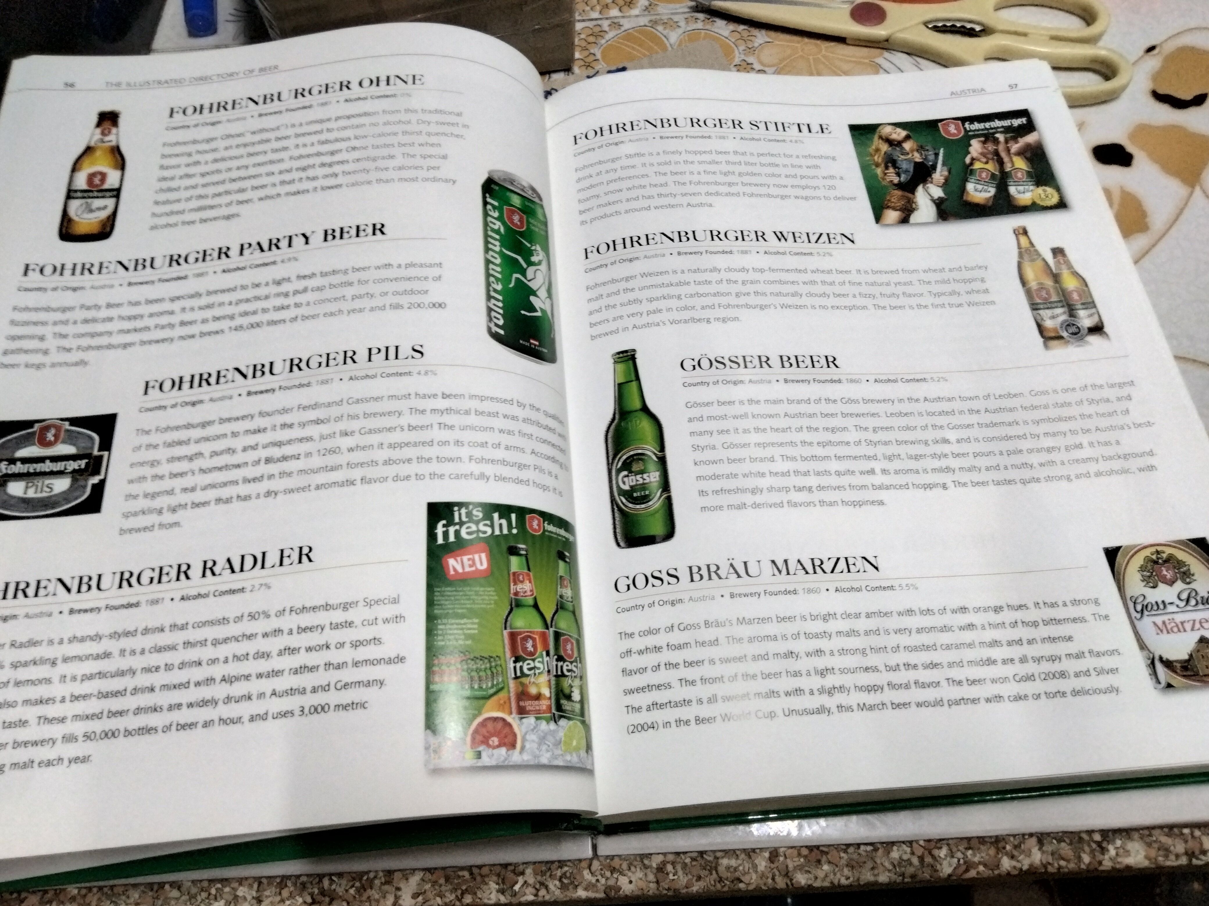 The Illustrated Directory of Beer -.A Beer lover's Guide to over 1, 500 Brews from Iconic Breweries to Artisan Beermakers **สินค้าหมด**