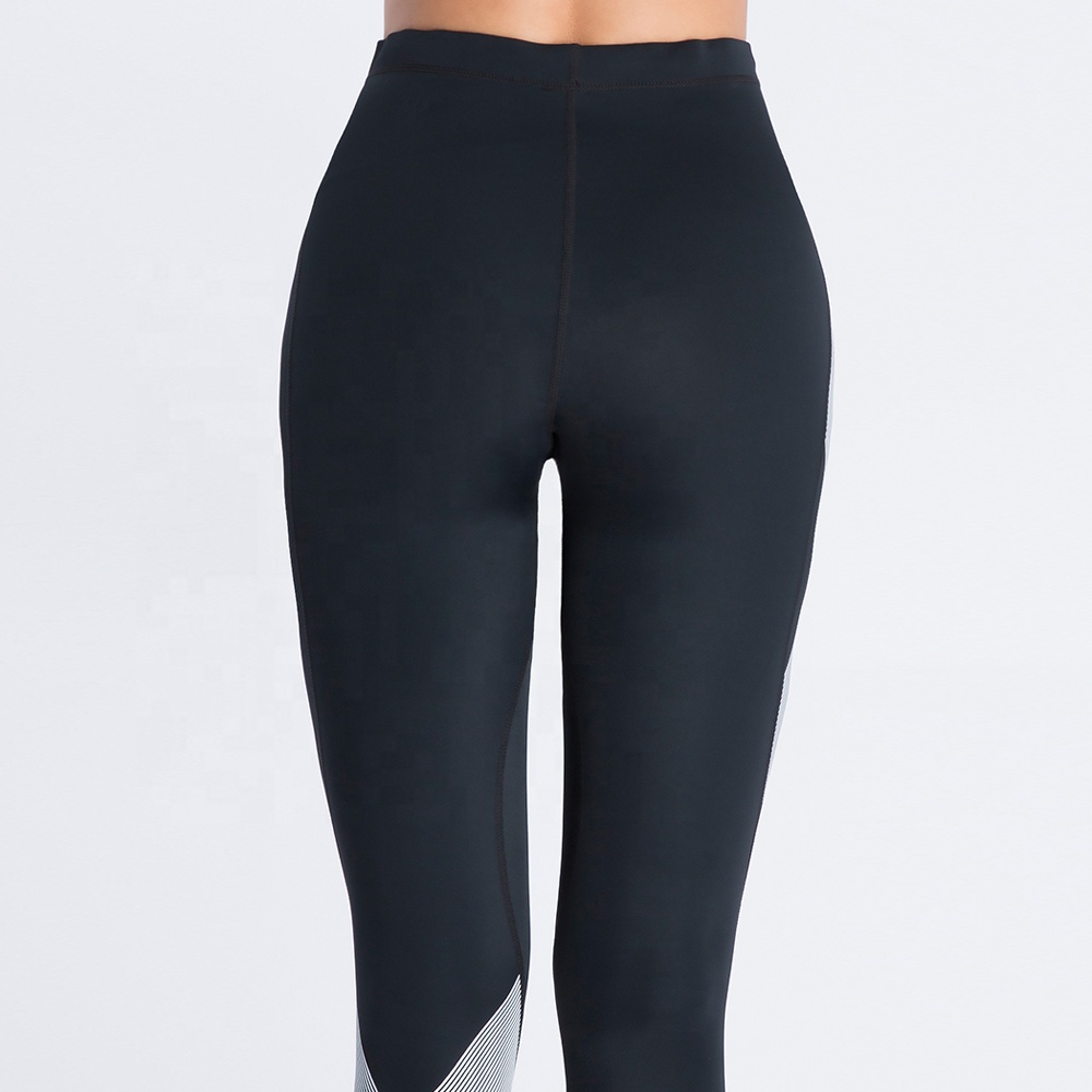 กางเกงวิ่งรัดกล้ามเนื้อผู้หญิง สำหรับวิ่ง เล่นโยคะ รุ่นขายาว EVS Women Compression Tights Move White/Red/Black(G09)