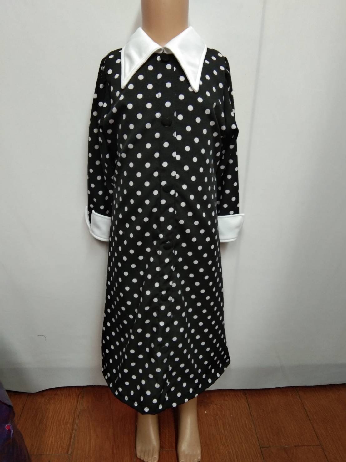 ชุดเวนส์เดย์เด็ก