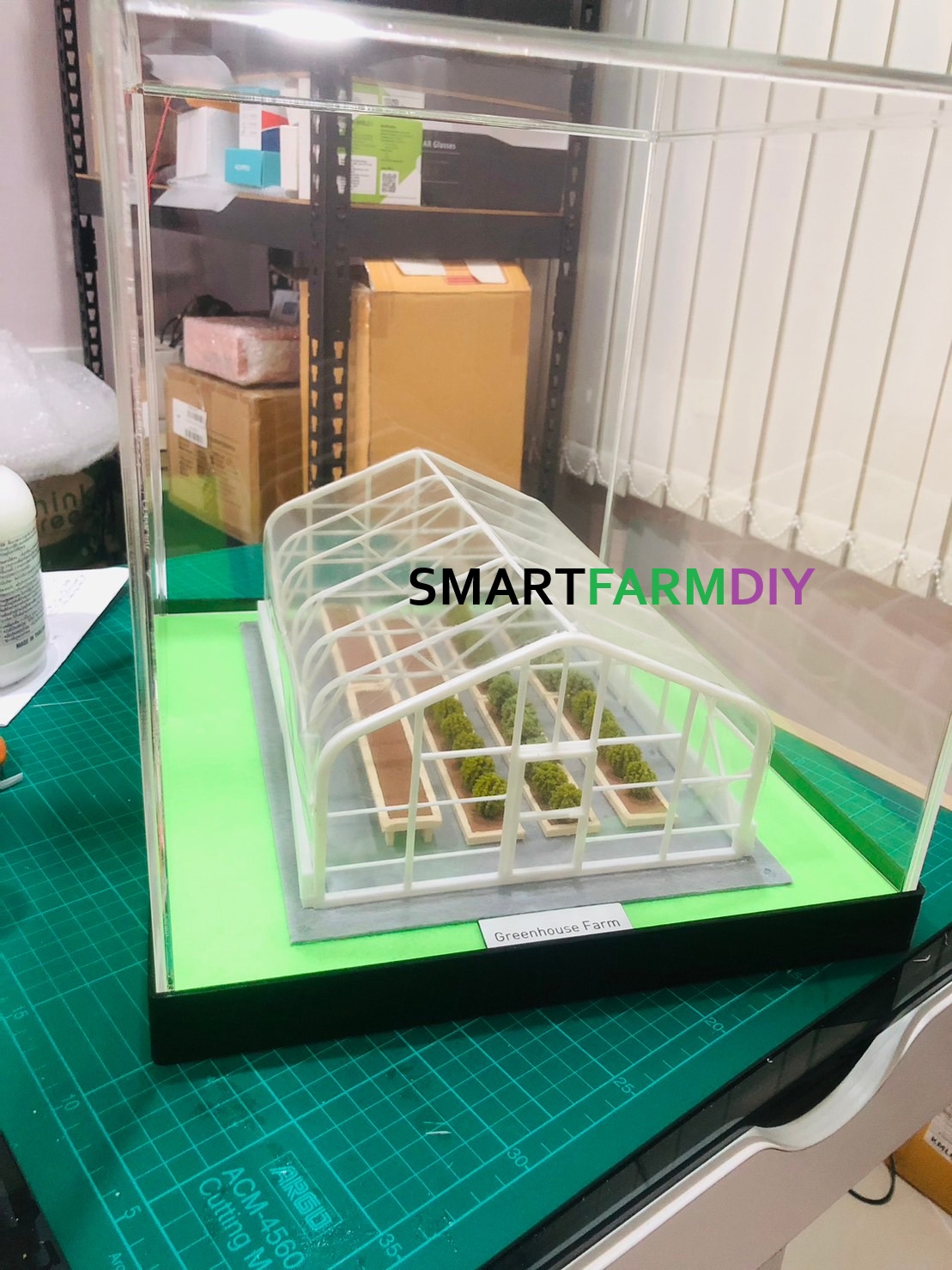 โมเดลโรงเรือน Greenhouse ทรงจั่วโค้ง พลาสติกใส ของจริง 30x32x30 cm