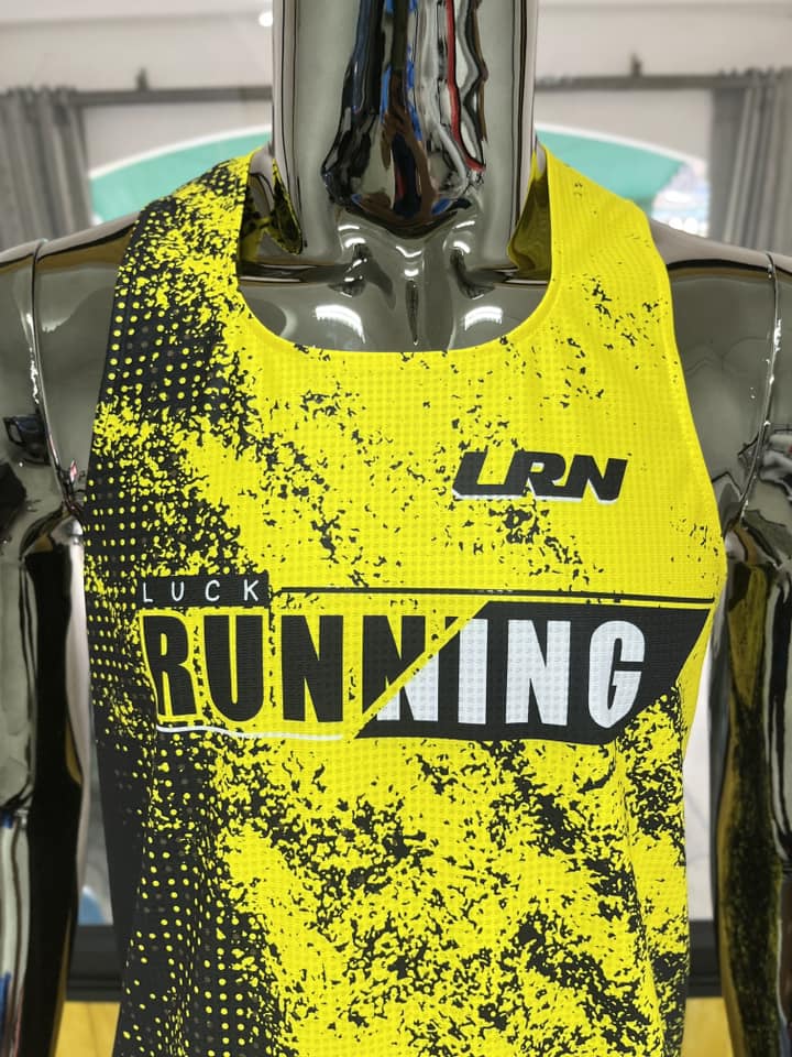 เสื้อวิ่งพิมพ์ลาย LRN เนื้อผ้า Micro square สำหรับวิ่งมาราธอน (MS08_1)