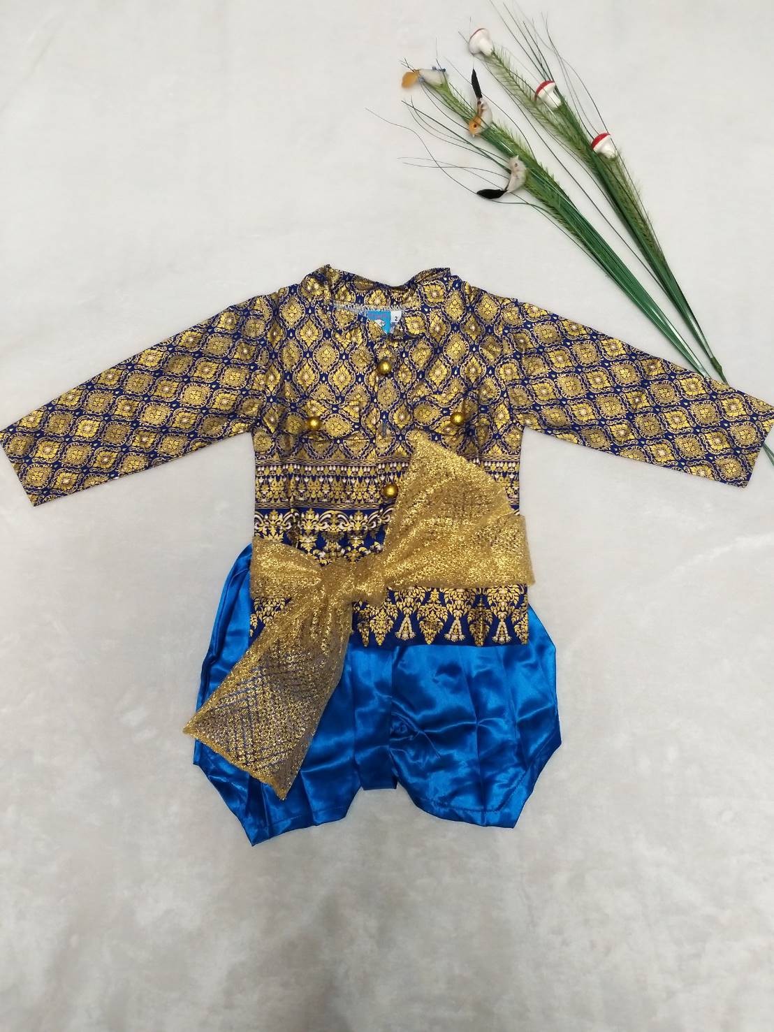 ชุดไทยเด็กชาย เสื้อราชประแตนพิมพ์ทองกับโจง