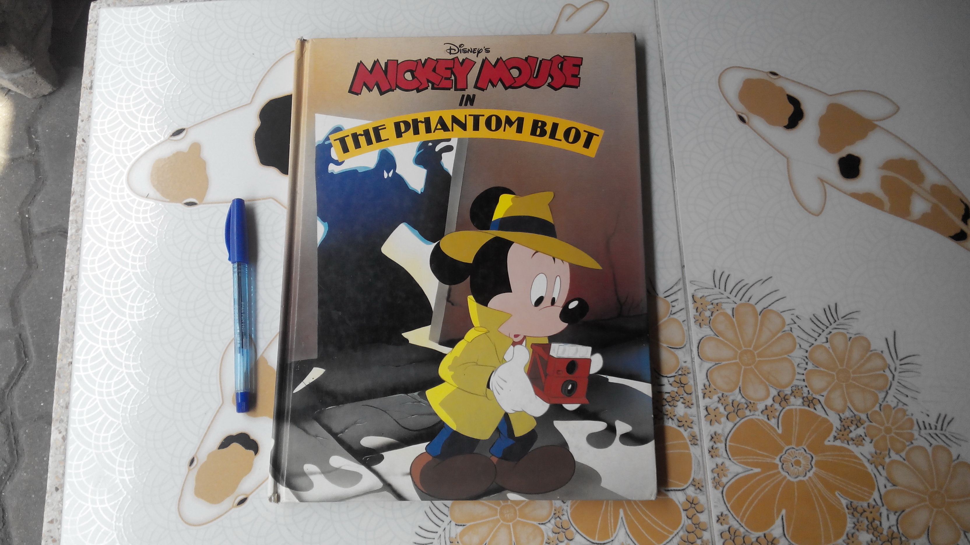 Mickey Mouse in The Phantom Blot - หนังสือการ์ตูน Disney's ปกแข็ง ภาษาอังกฤษ