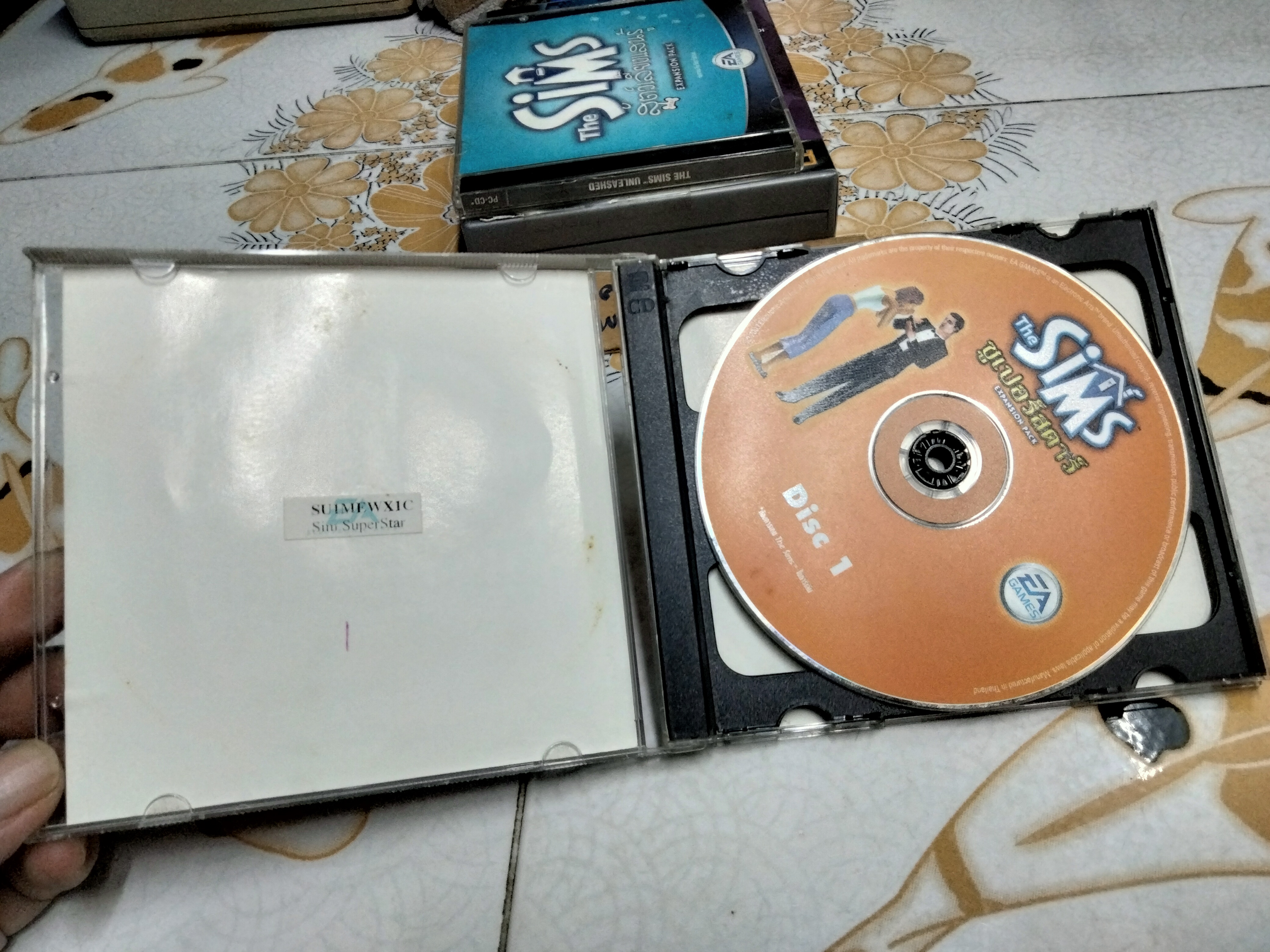 แผ่นเกมส์ PC - The Sims ซูเปอร์ สตาร์ ( 2 แผ่น) Expansion Pack **สินค้าหมด**