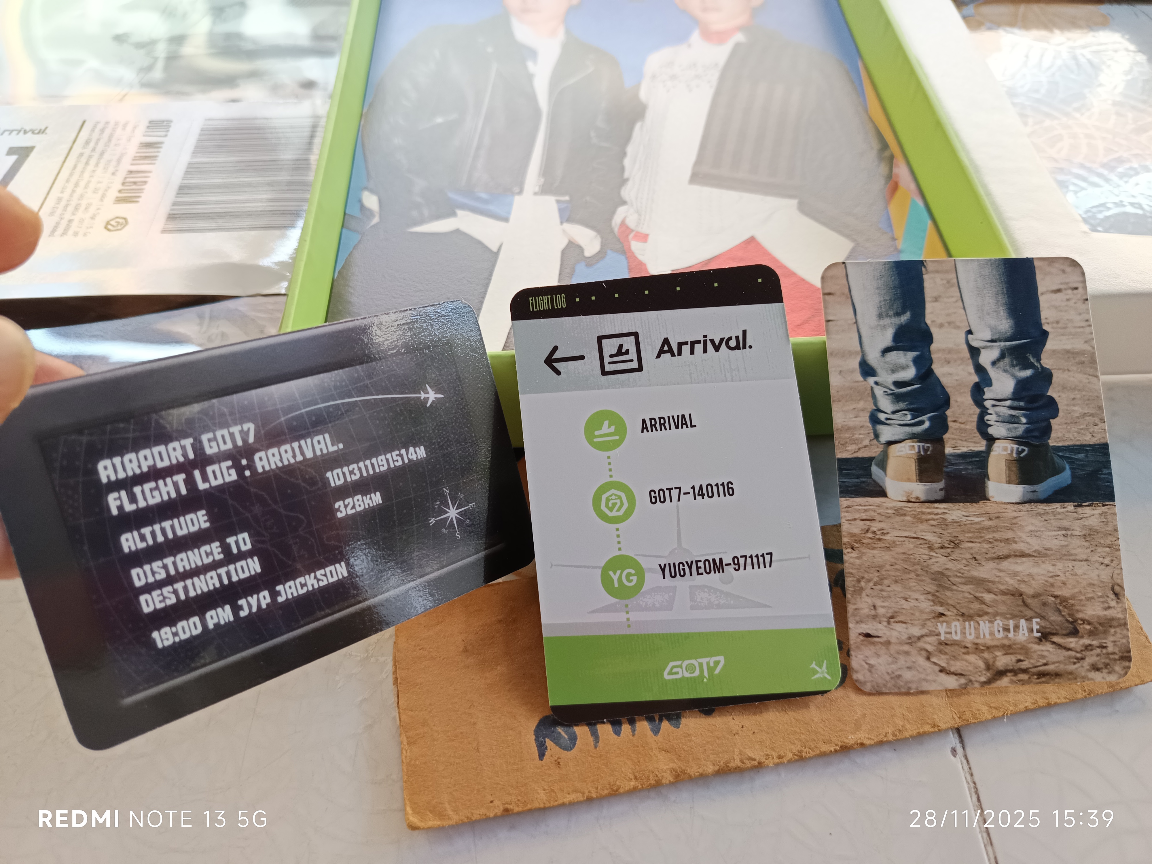 อัลบั้ม Flight Log : Arrival ของ GOT7 (ไม่มีโปสเตอร์)