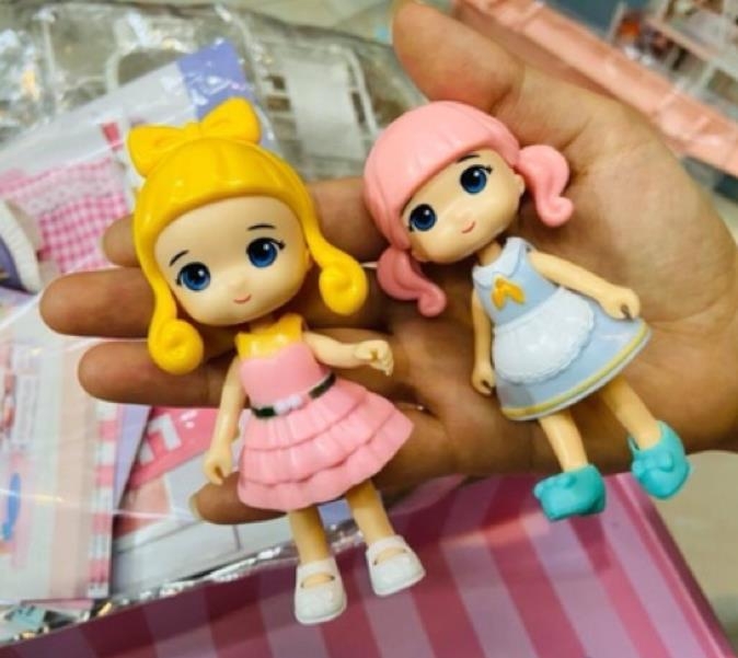 บ้านตุ๊กตา ตุ๊กตาเปลี่ยนชุดได้