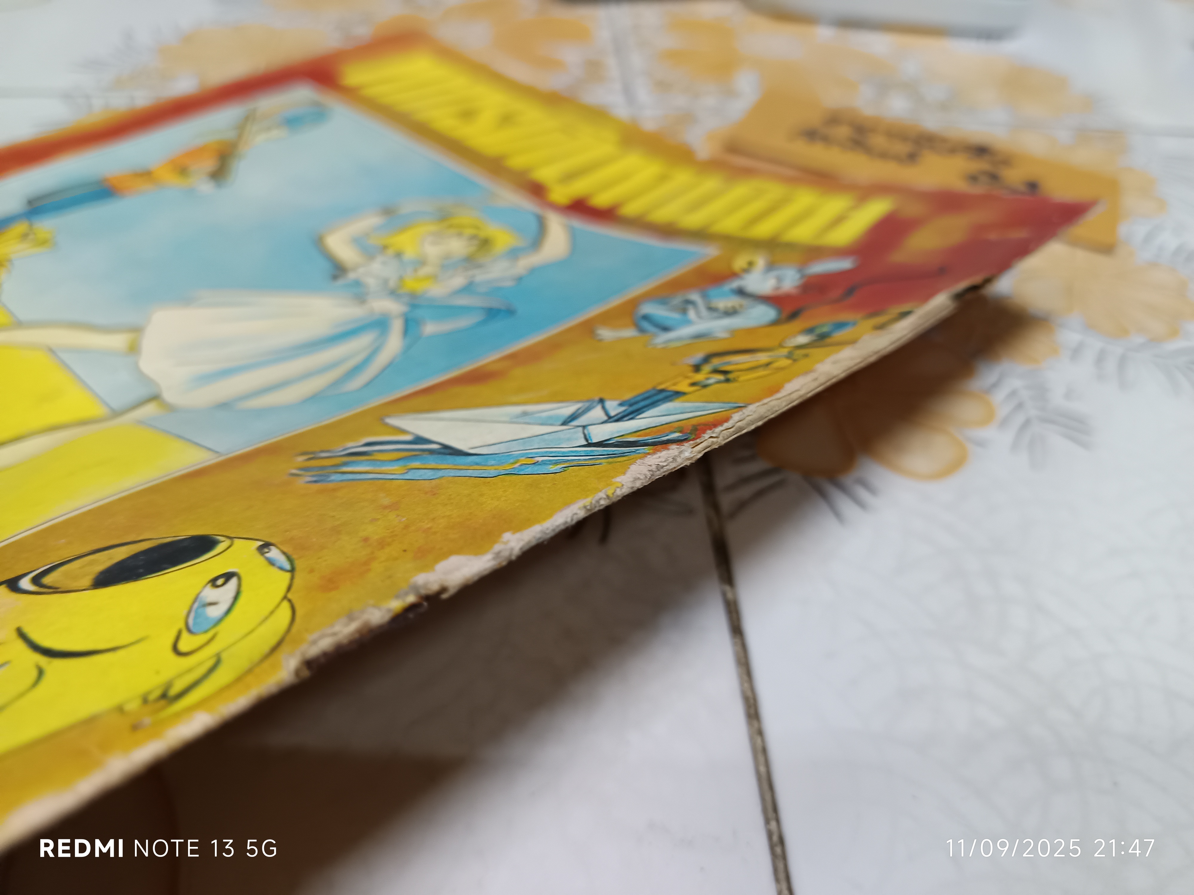 ทหารดีบุกน้อย คำบรรยายโดย "ประเทือง" พิมพ์ครั้งที่ 2 วันที่ 3 ธันวาคม 2517 / หนังสือชุดภาพและการ์ตูนขององค์การค้าคุรุสภา