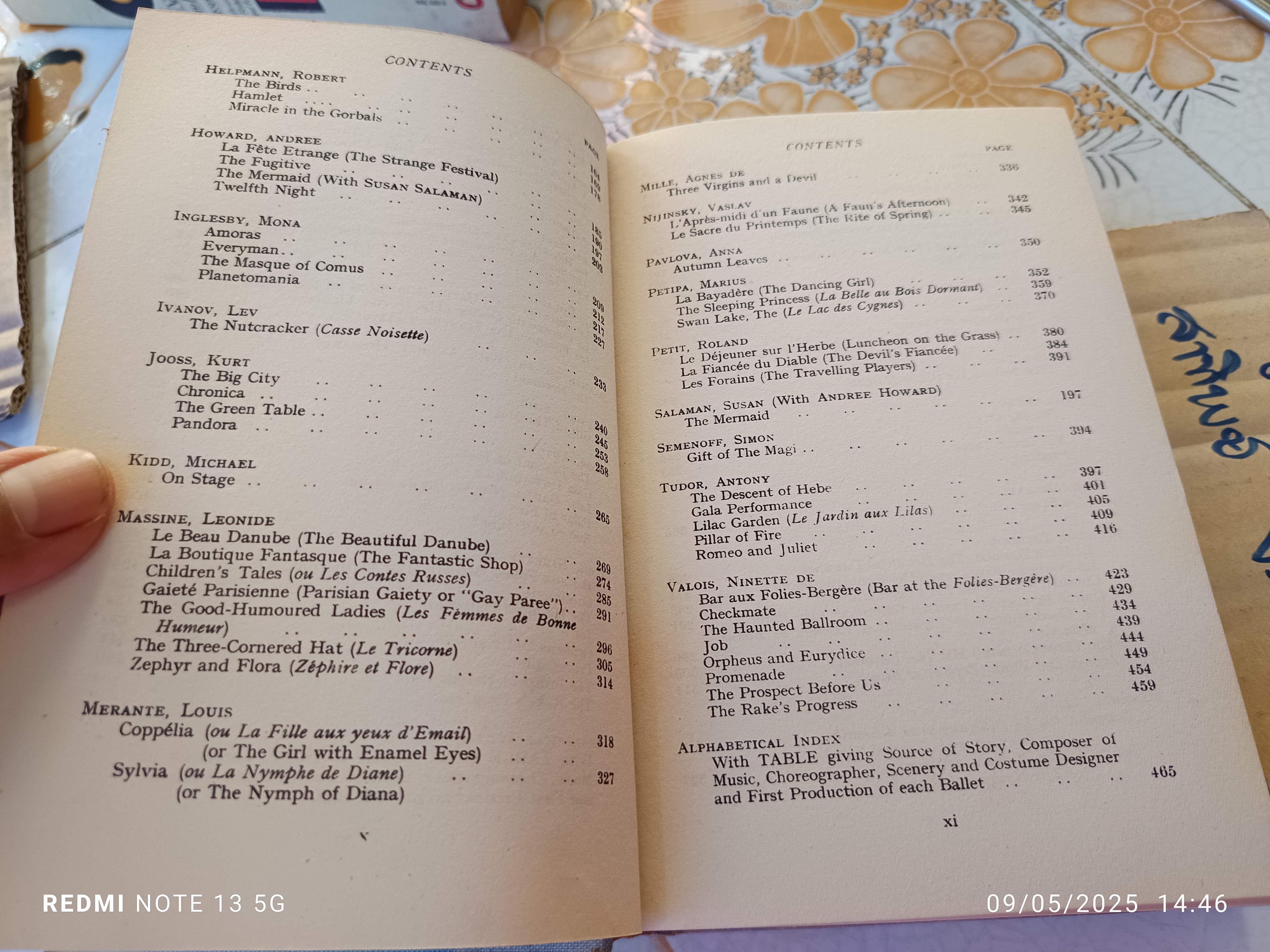 STORIES OF THE BALLETS (Hardcover). Gladys Davidson Published by T. Werner Laurie, London, 1951.