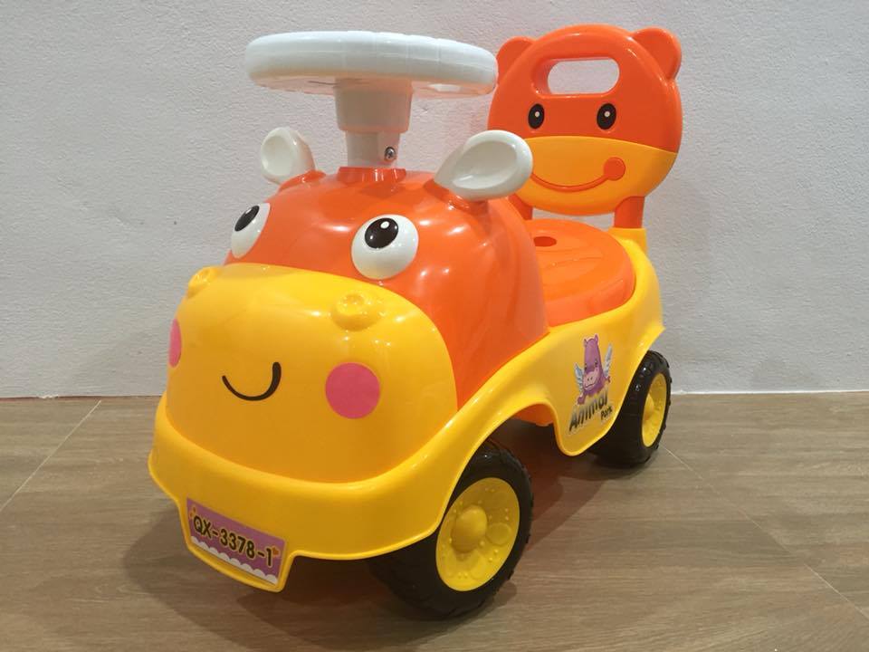 รถขาไถ หน้าฮิปโป