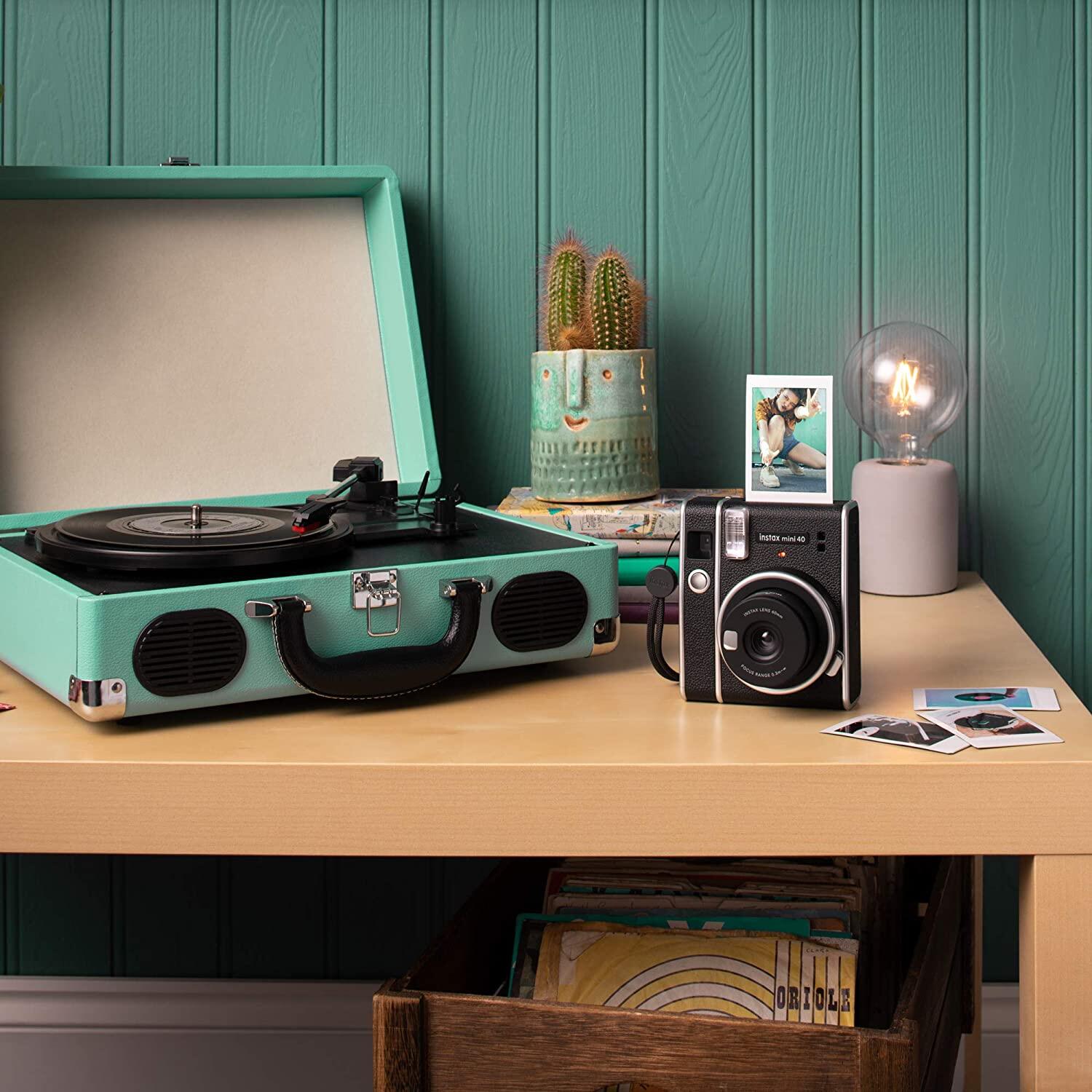 Fujifilm® Instax Mini 40 Instant Camera กล้องฟูจิ กล้องโพลาลอยด์ ฟิล์มอินสแตนท์ ฟูจิฟิล์ม กล้องฟิล์ม