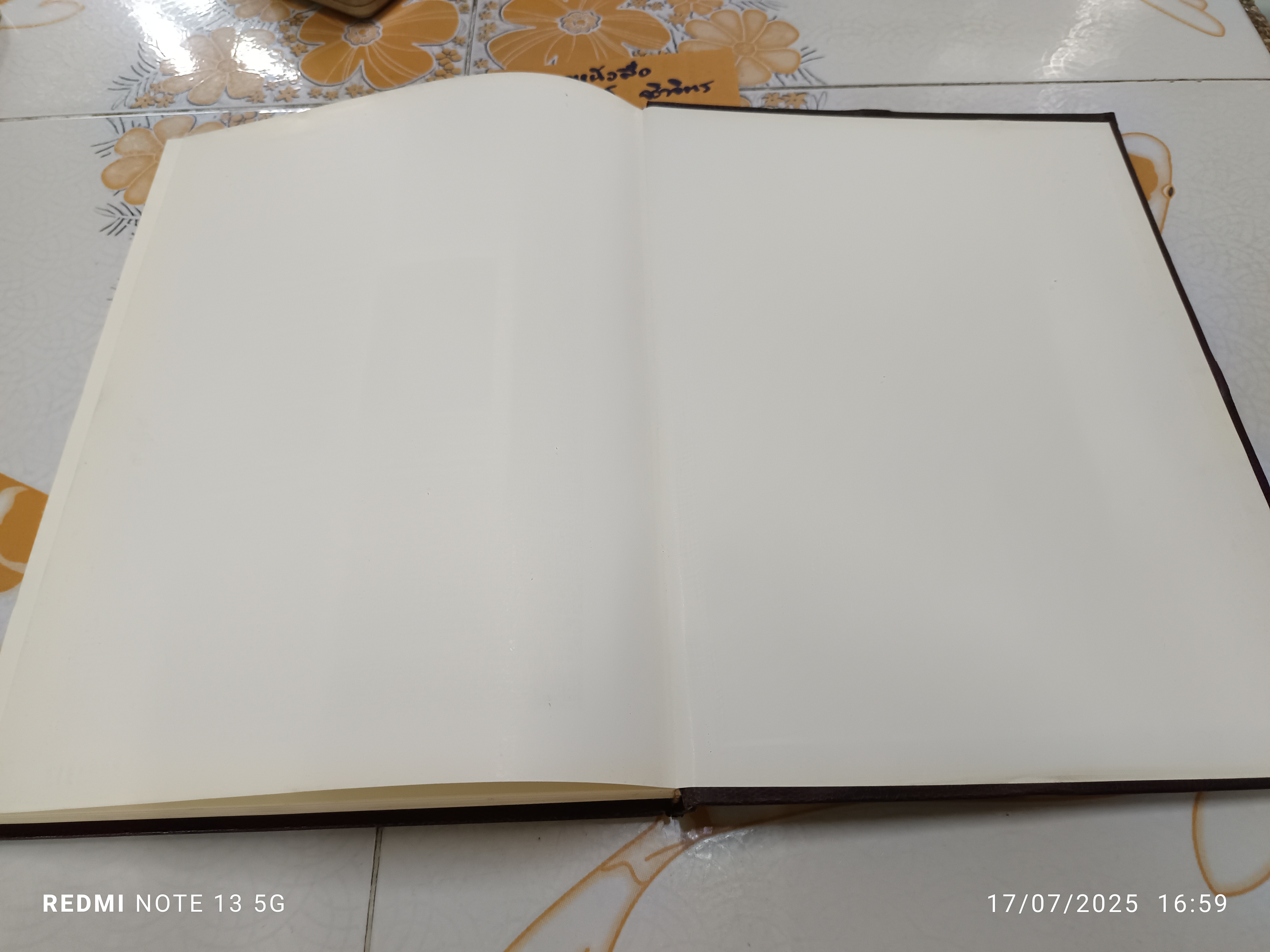 สุดยอด 50 ตระกูลนักธุรกิจเมืองไทย BOSS MAGAZINE SPECIAL ISSUE จัดพิมพ์ NOTE PUBLISHING (ปกแข็ง)