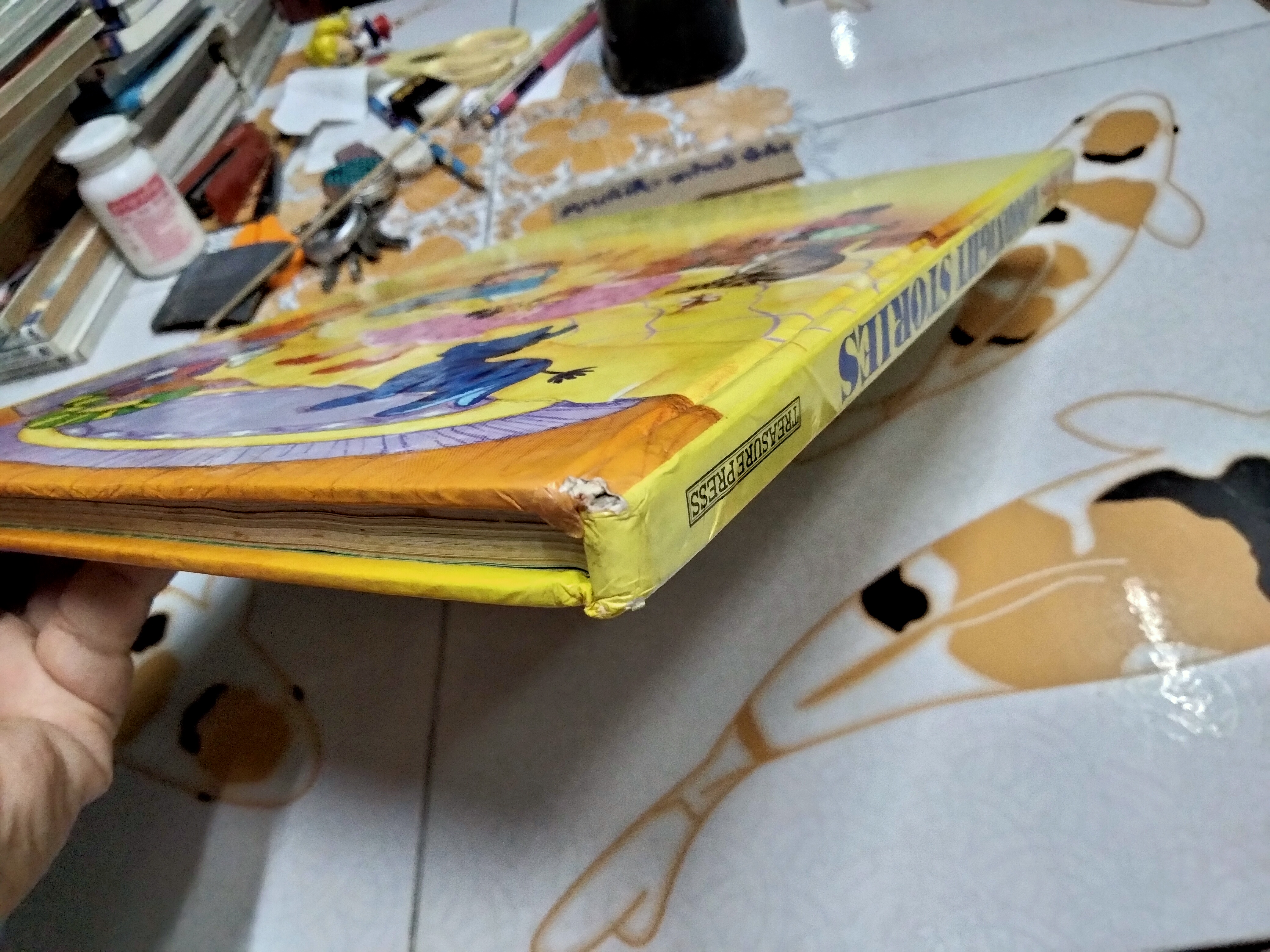 Goodnight Stories by Enid Blyton, 1986 Printed in Hong Kong