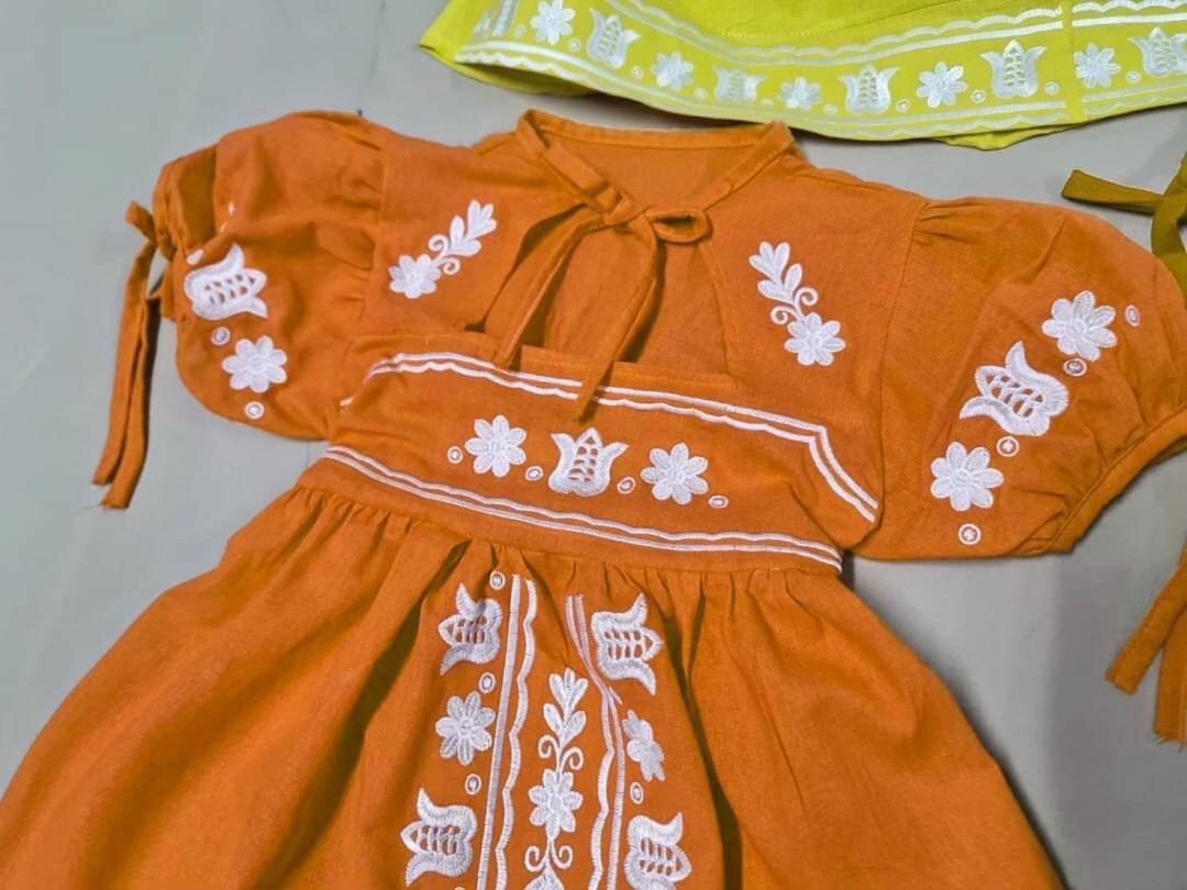 เดรสเด็กหญิงปักลาย