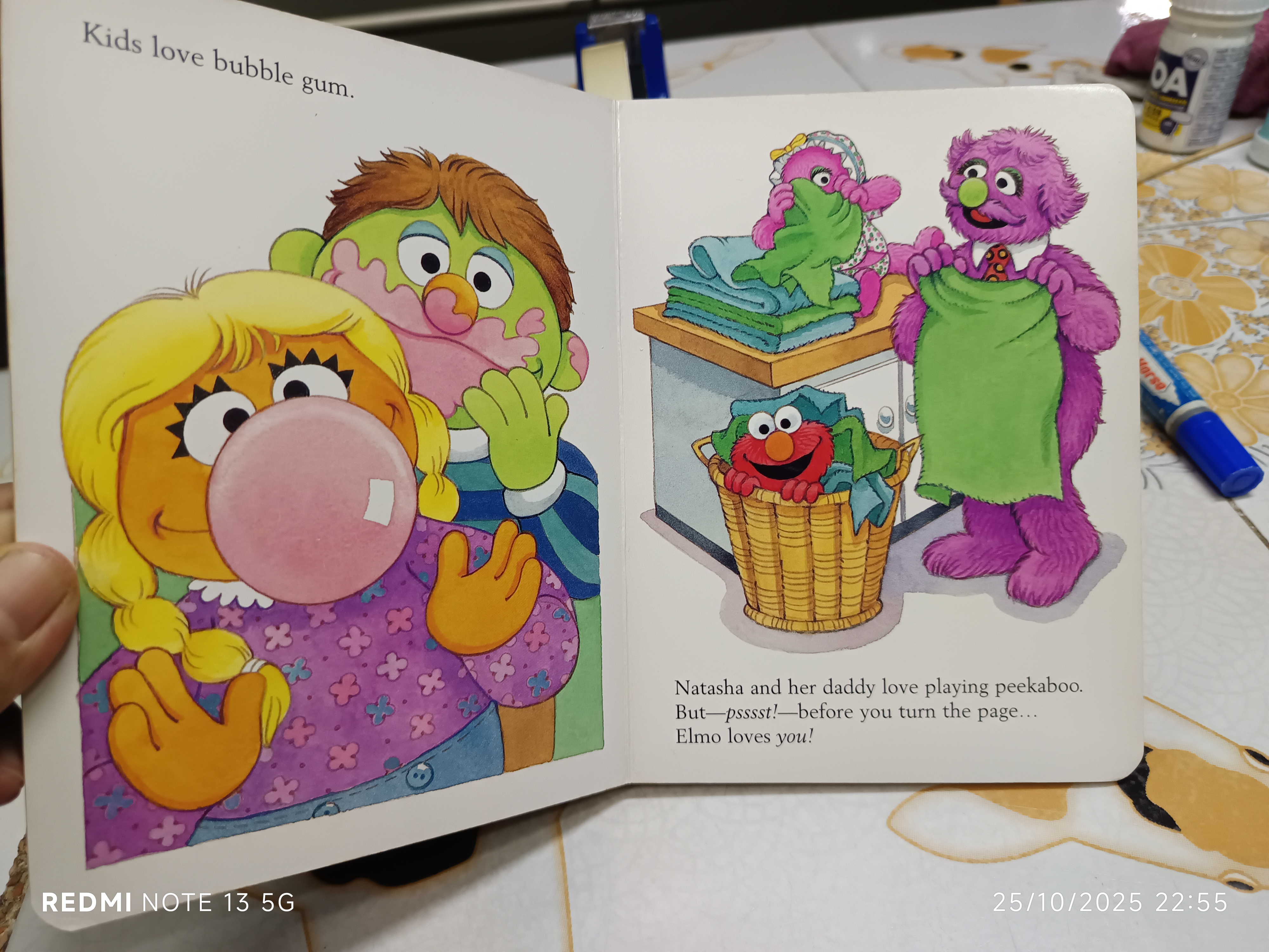 Elmo Loves You, SESAME STREET. RANDOM HOUSE, vintage 1997. Printed in Malaysia
