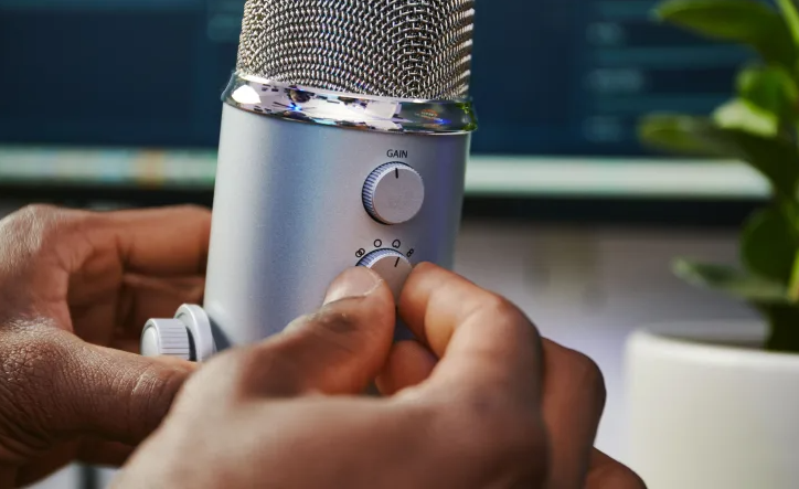 Logitech® Blue Yeti Premium USB Microphone, Black ไมโครโฟน USB รูปแบบ 4 ขั้ว เสียงระดับสตูดิโอ