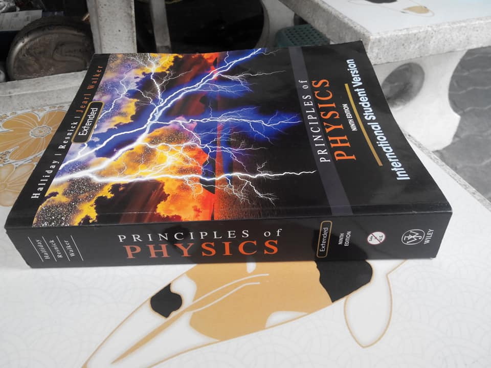Principles of Physics : International Student Version 9ED Halliday / Resnick / Jearl Walker : Print in Asia มือสอง สภาพดี **สินค้าหมด**