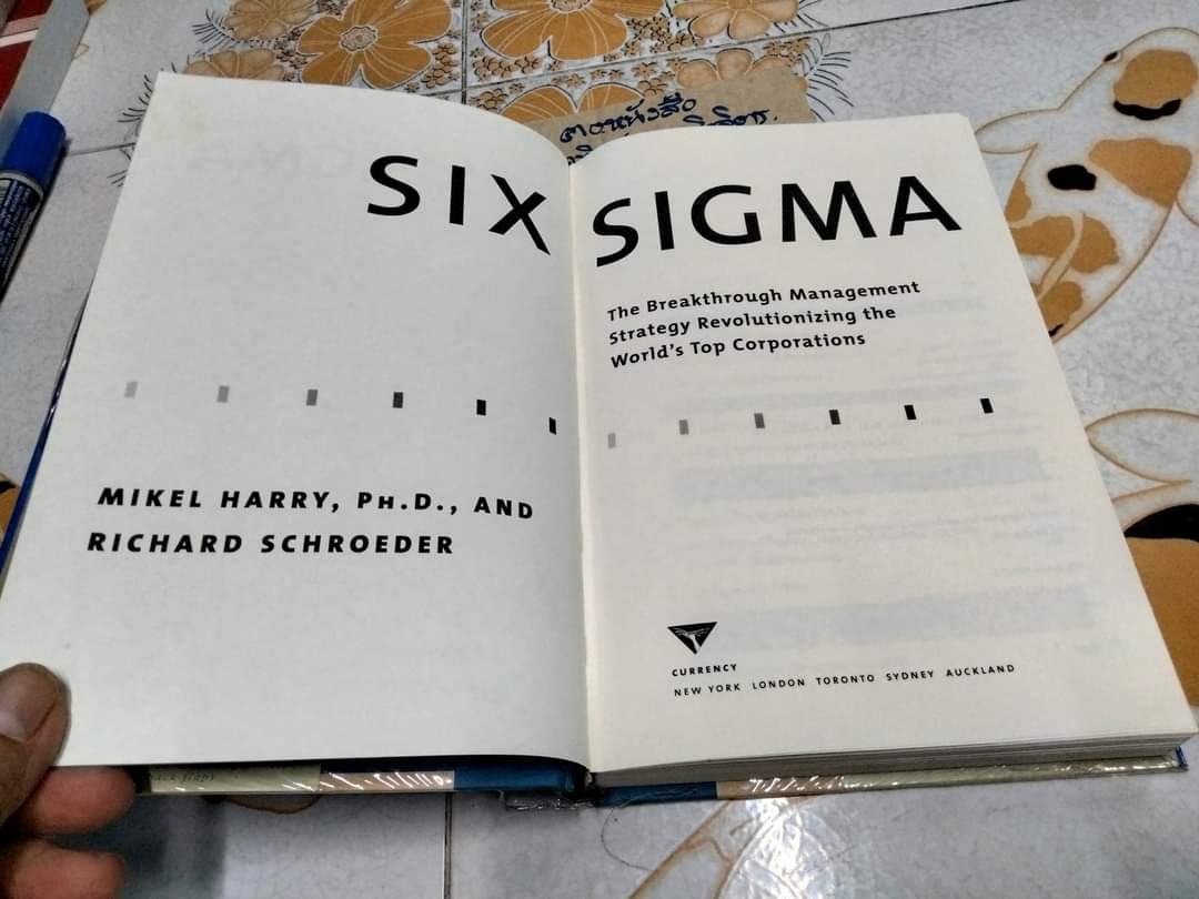 Six Sigma - The Breakthrough Management Strategy Revolutionizing the World's Top Corporations **สินค้าหมด**