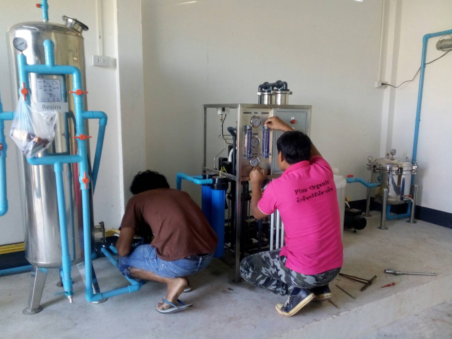 รับติดตั้งโรงงานผลิตน้ำดื่ม 6,000 ลิตร/วัน (ทั้งระบบ)