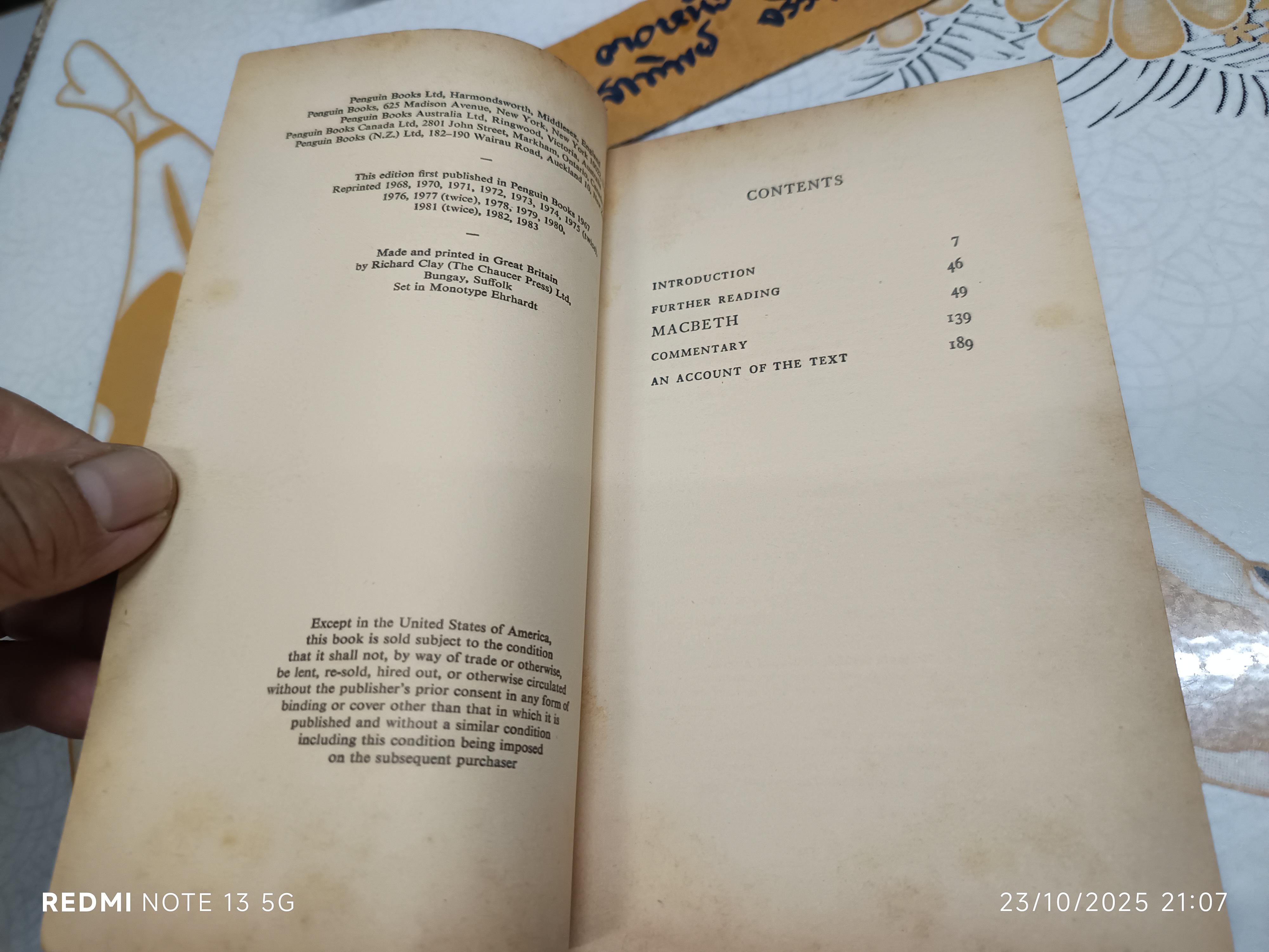 Macbeth ,William Shakespeare Great covers by Paul Hogarth Vintage ,1983