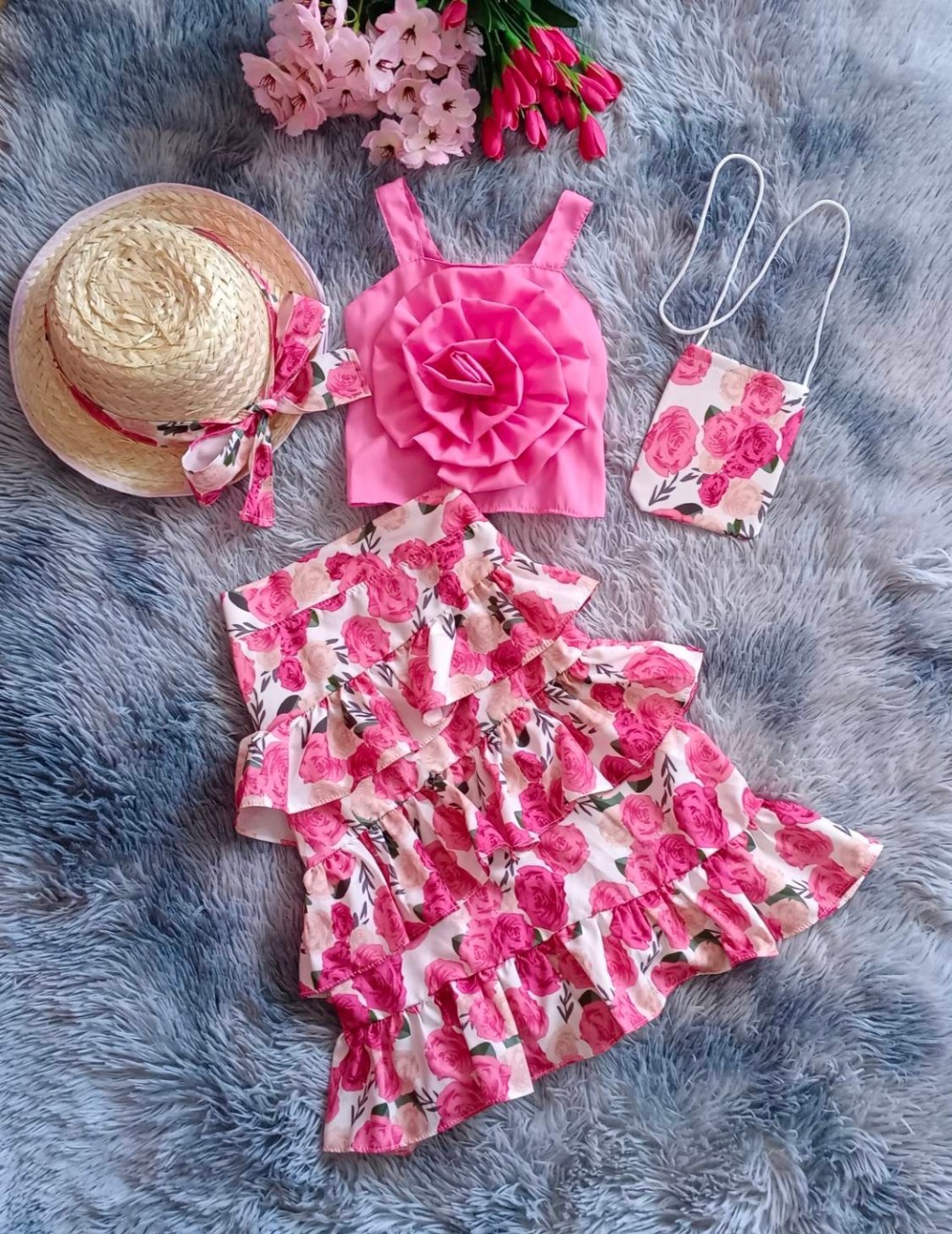 ชุดเด็กset4ชิ้น เสื้อ กระโปรง กระเป๋า หมวกสาน