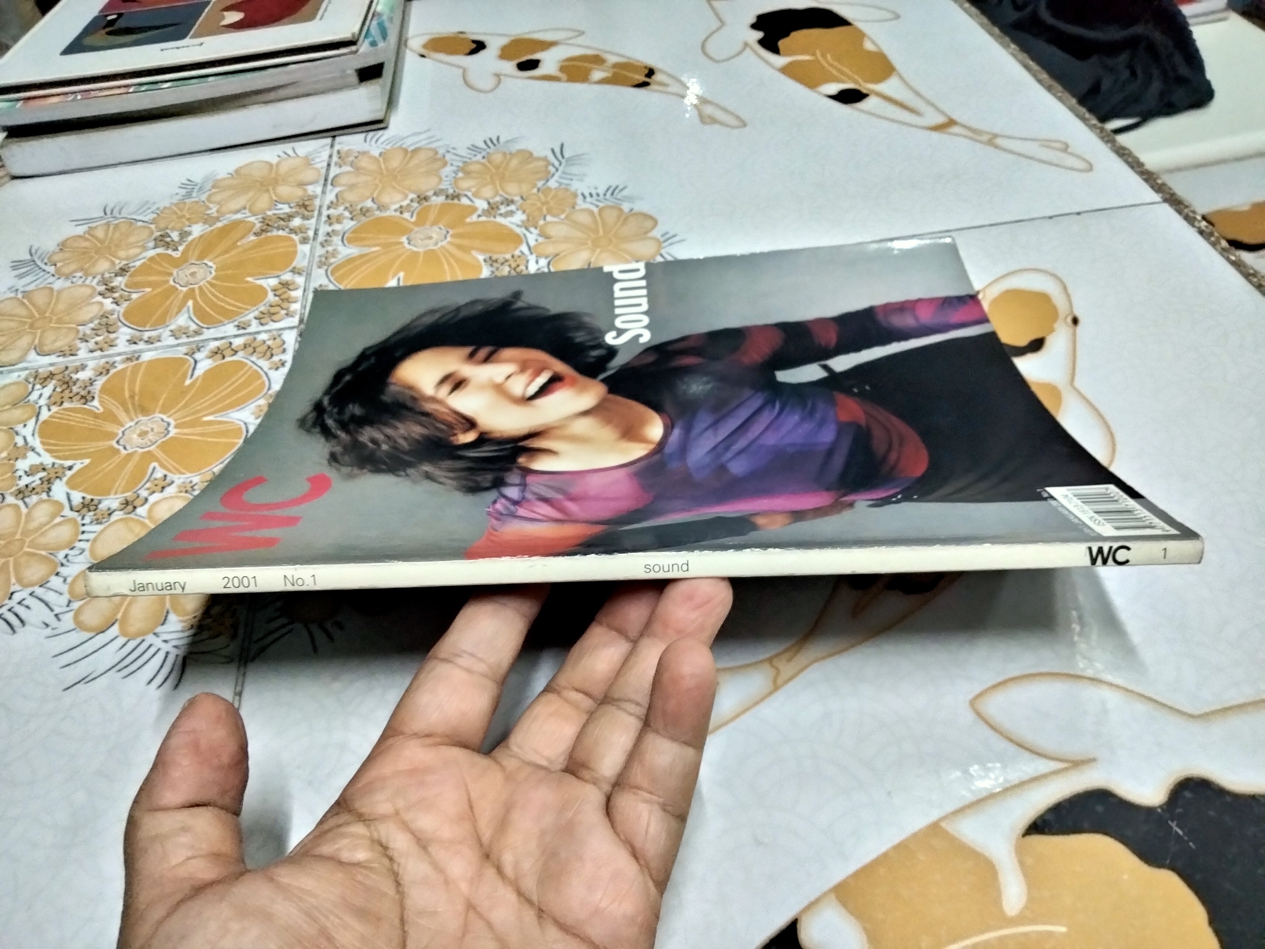 นิตยสาร WC ฉบับปฐมฤกษ์ ปก หมิว ลลิตา (January 2001) **สินค้าหมด**