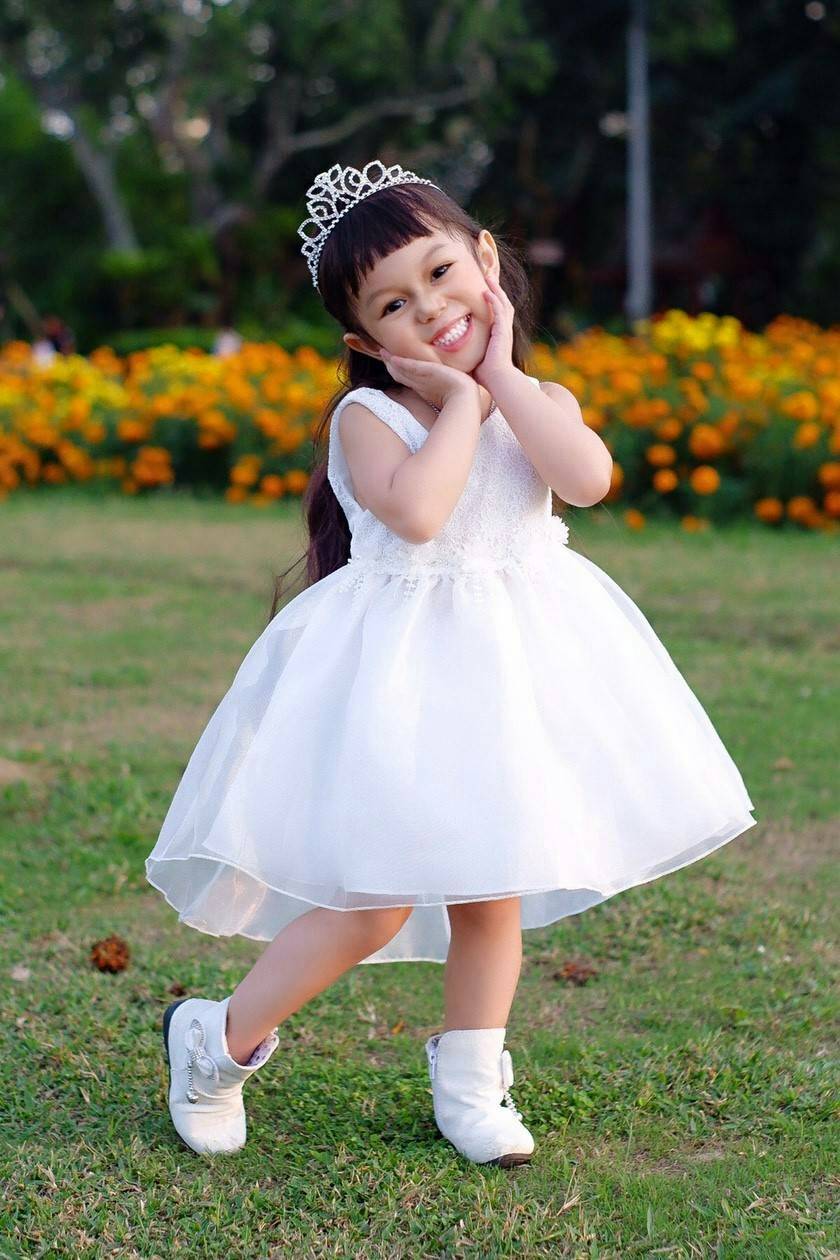 เดรสเด็กสีขาว สวยมาก