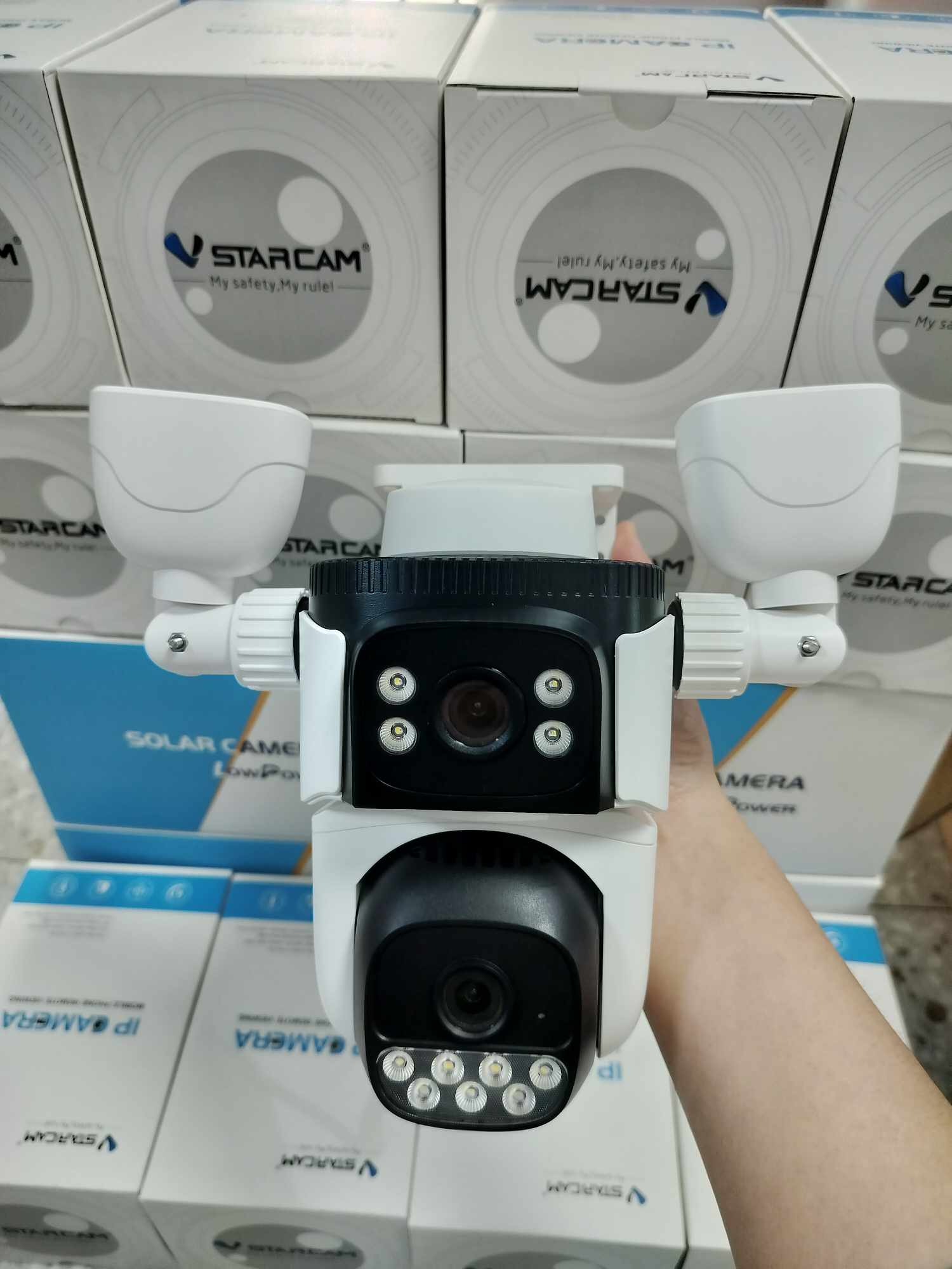 Vstarcam Vstarcam กล้องวงจรปิดภายนอก3เลนส์4มุมมองในจอเดียว รุ่นCS621FR กล้องมีWIFIในตัว บันทึกภาพและเสียง ขาว