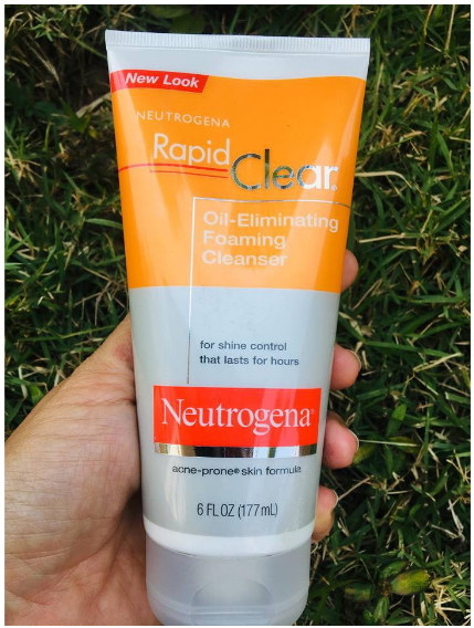 (Pre Order) Neutrogena® Rapid Clear Oil-Eliminating Foaming Cleanser 177ml นูโทรจีน่า โฟมล้างหน้าลดความมัน