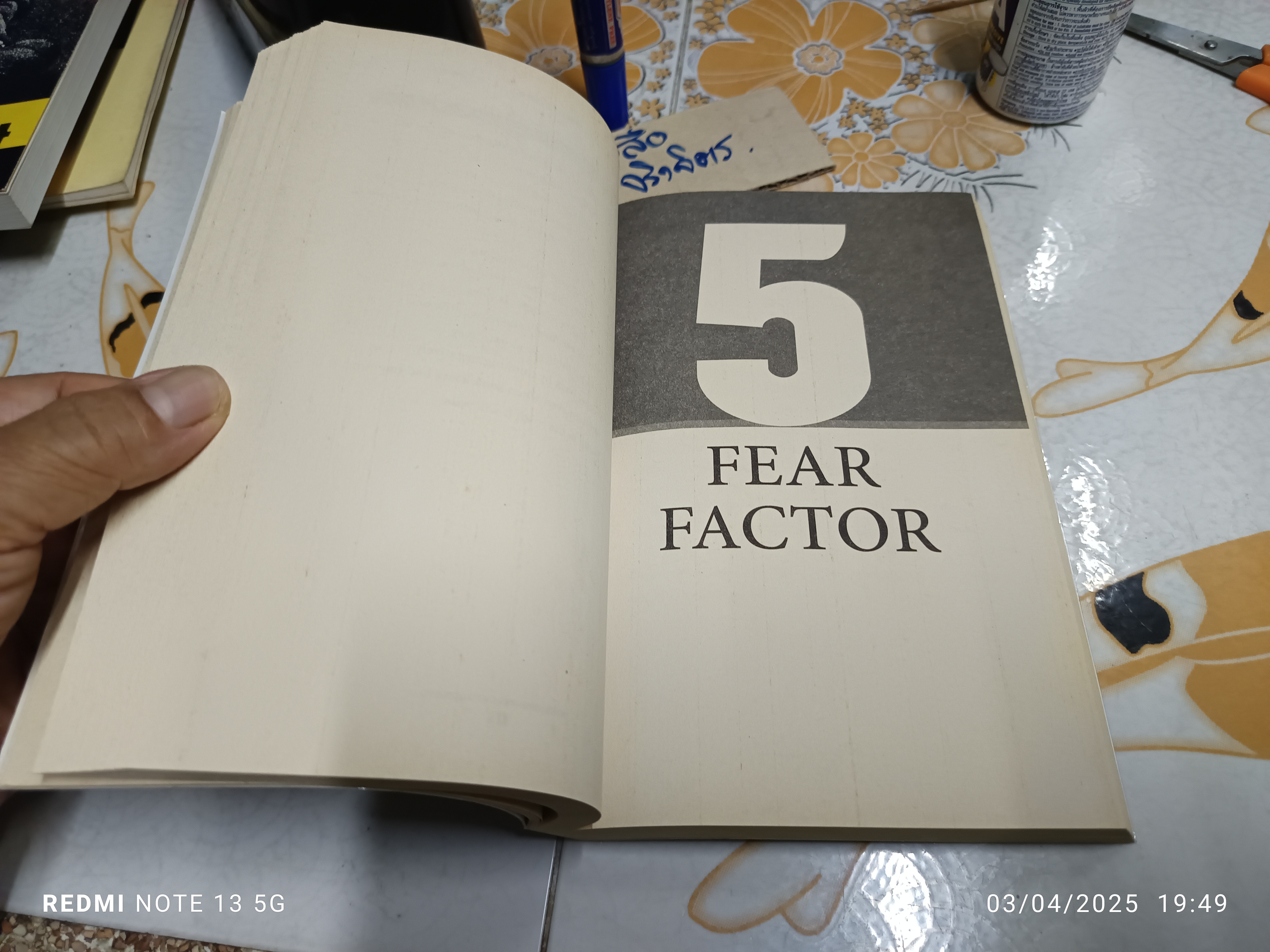 Think Big : Make It Happen in Business and Life HarperCollins Publishers Limited, 2008 / Trump and Bill Zanker