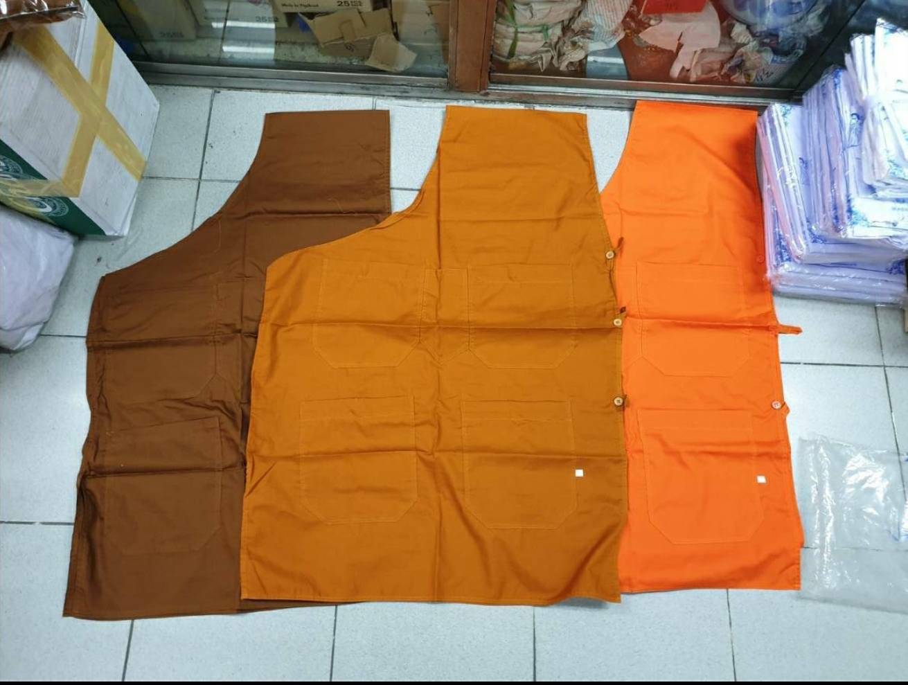 เสื้ออังสะ สำหรับพลัดเปลี่ยน เนื้อผ้ามัสลิน สีพระราชทาน เกรดพรีเมี่ยม อังสะ อังสะสีพระราชทาน อังสะมัสลิน อังสะพระ เสื้อกล้ามพระ