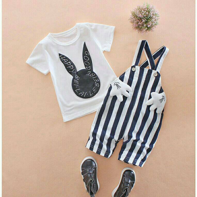 set เสื้อกับเอี๊ยม สำหรับเด็ก 1 ถึง 4 ขวบ