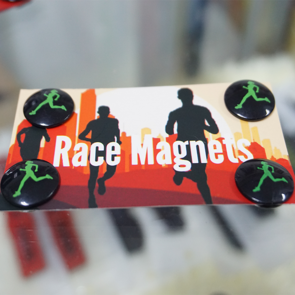 แม่เหล็กติดเบอร์วิ่ง ติดแน่น ติดหนึบ ติดแน่นกับเสื้อไม่มีหลุด ของแท้ คุณภาพ100% (H04)