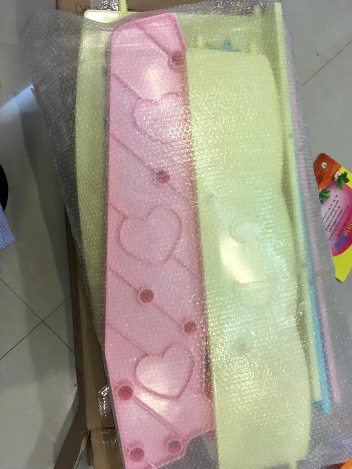 ชั้นวางหนังสือสำหรับเด็ก