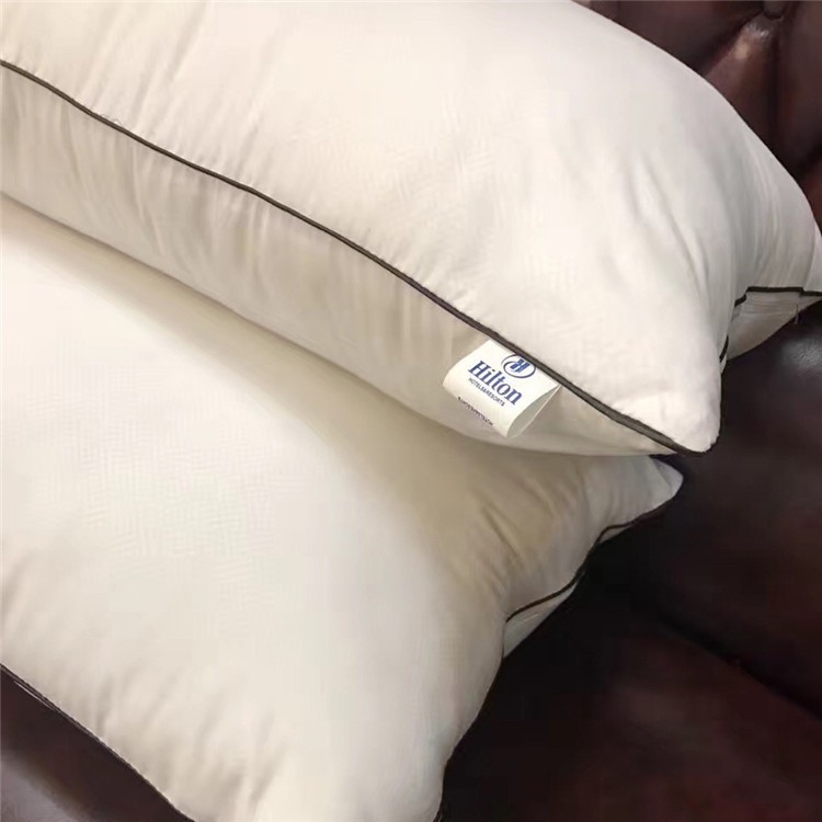 หมอน Hilton