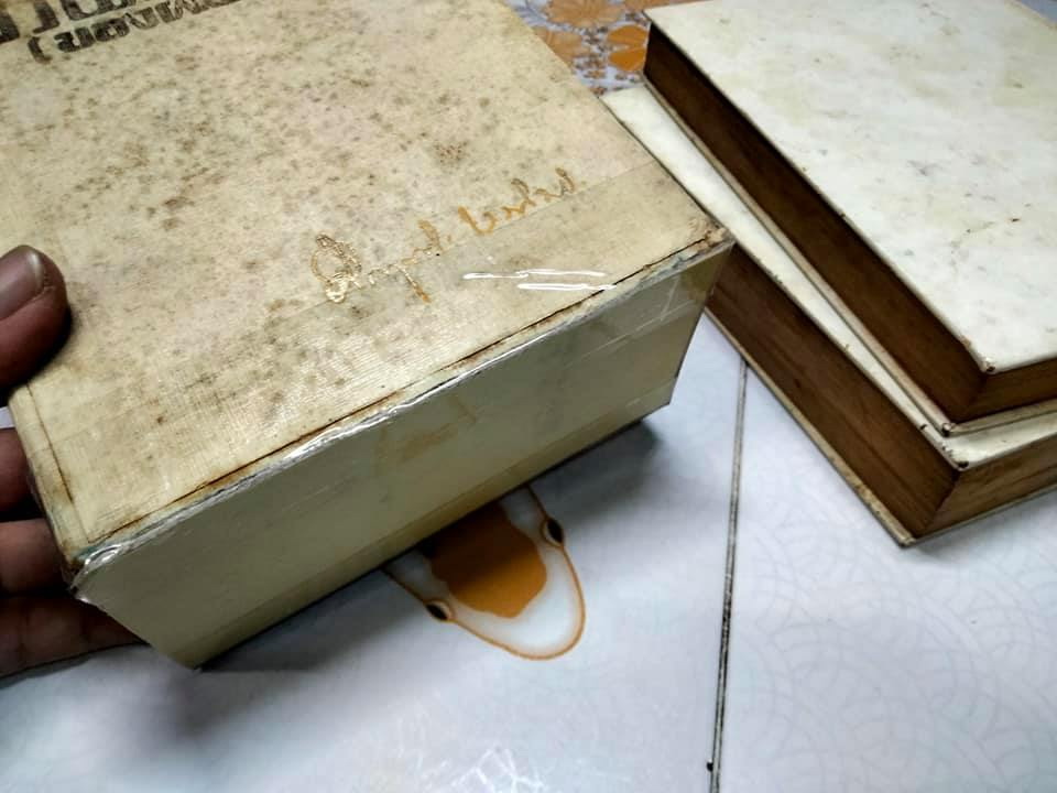 โลกส่วนตัว (ของผม) 2 เล่มชุด + กล่อง โดย คึกฤทธิ์ ปราโมช **สินค้าหมด**