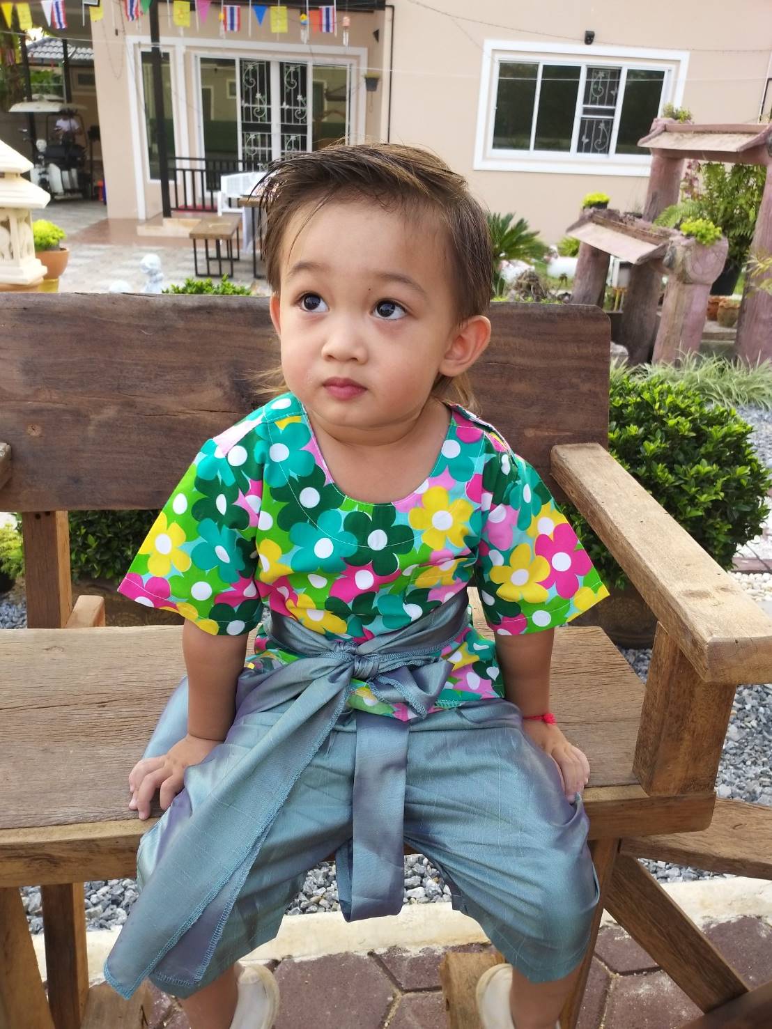 ชุดไทยเด็กชายลายดอก