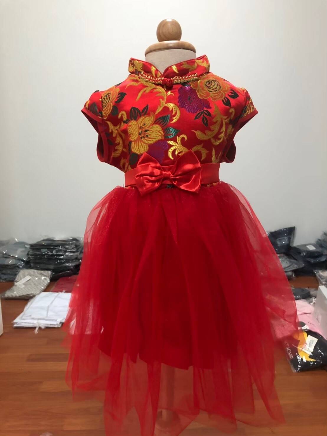 กี่เพ้าเด็กหญิงฟรุ้งฟริ้ง