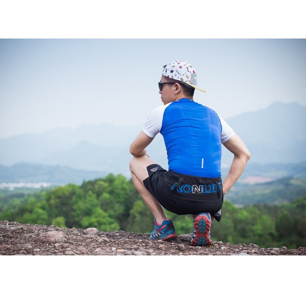 กระเป๋าคาดเอว แบบบาง ใส่ขวดน้ำได้ AONIJIE รุ่น W8101 แถมฟรีขวดน้ำพับได้ 250ml 1 ขวด(A18)