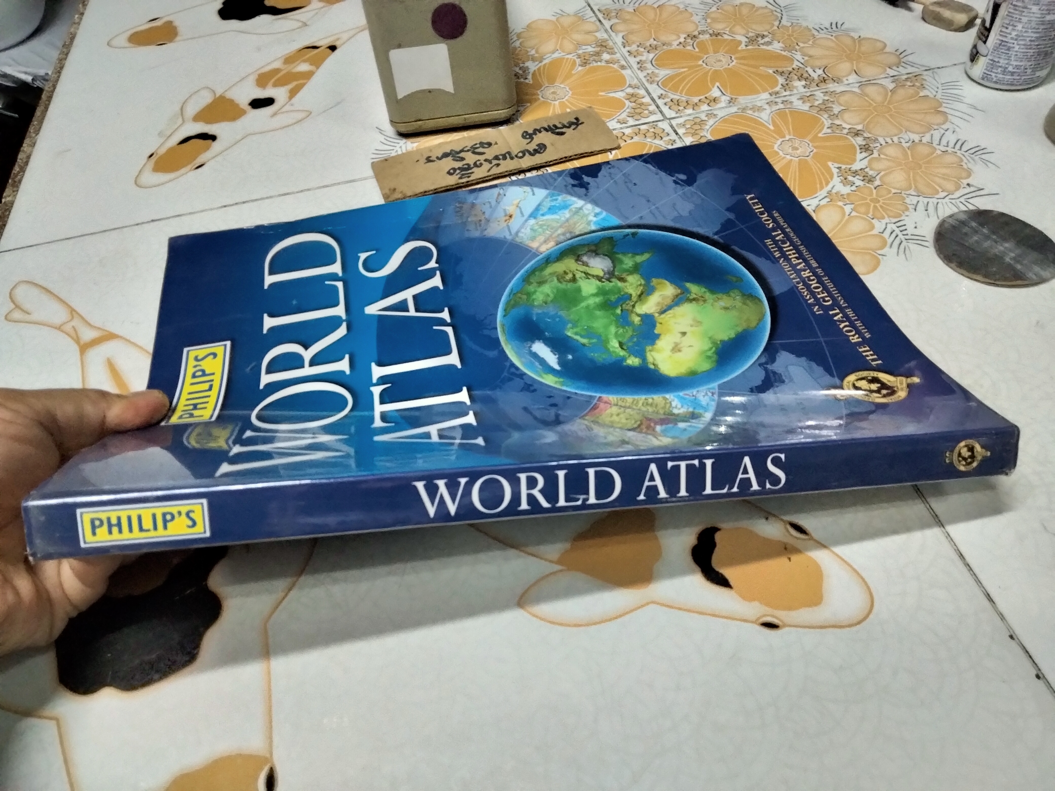 World Atlas - In an association with the royal geographical society, Philip 's Family 2010