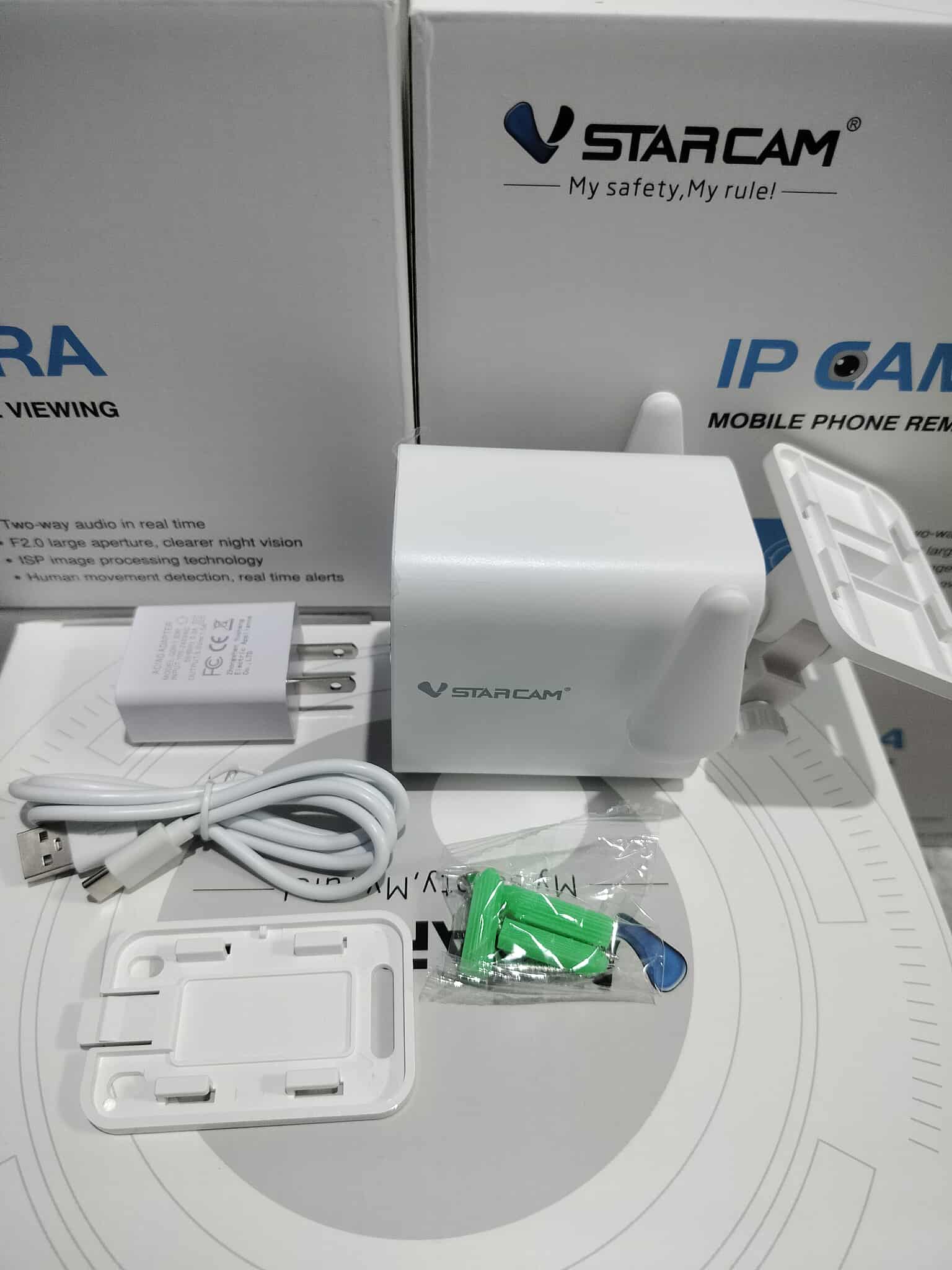 Vstarcam Vstarcam กล้องวงจรปิดภายนอก รุ่นCS5 คมชัด2ล้านพิกเซล ภาพคมชัดทั้งกลางวันกลางคืน มีWIFIในตัว ขาว