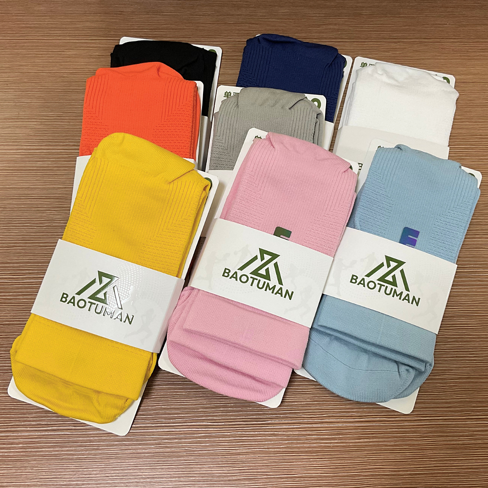 ถุงเท้าวิ่งครึ่งแข้ง ถุงเท้าเรืองแสง สำหรับวิ่งมาราธอน หนานุ่มใส่สบายระบายอากาศดี เรืองแสงในที่มืด (N05)