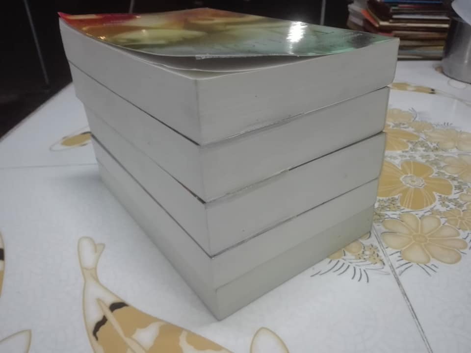 นิยายรักโรแมนติก ชุด 'TWILIGHT' ครบชุด 5 เล่ม