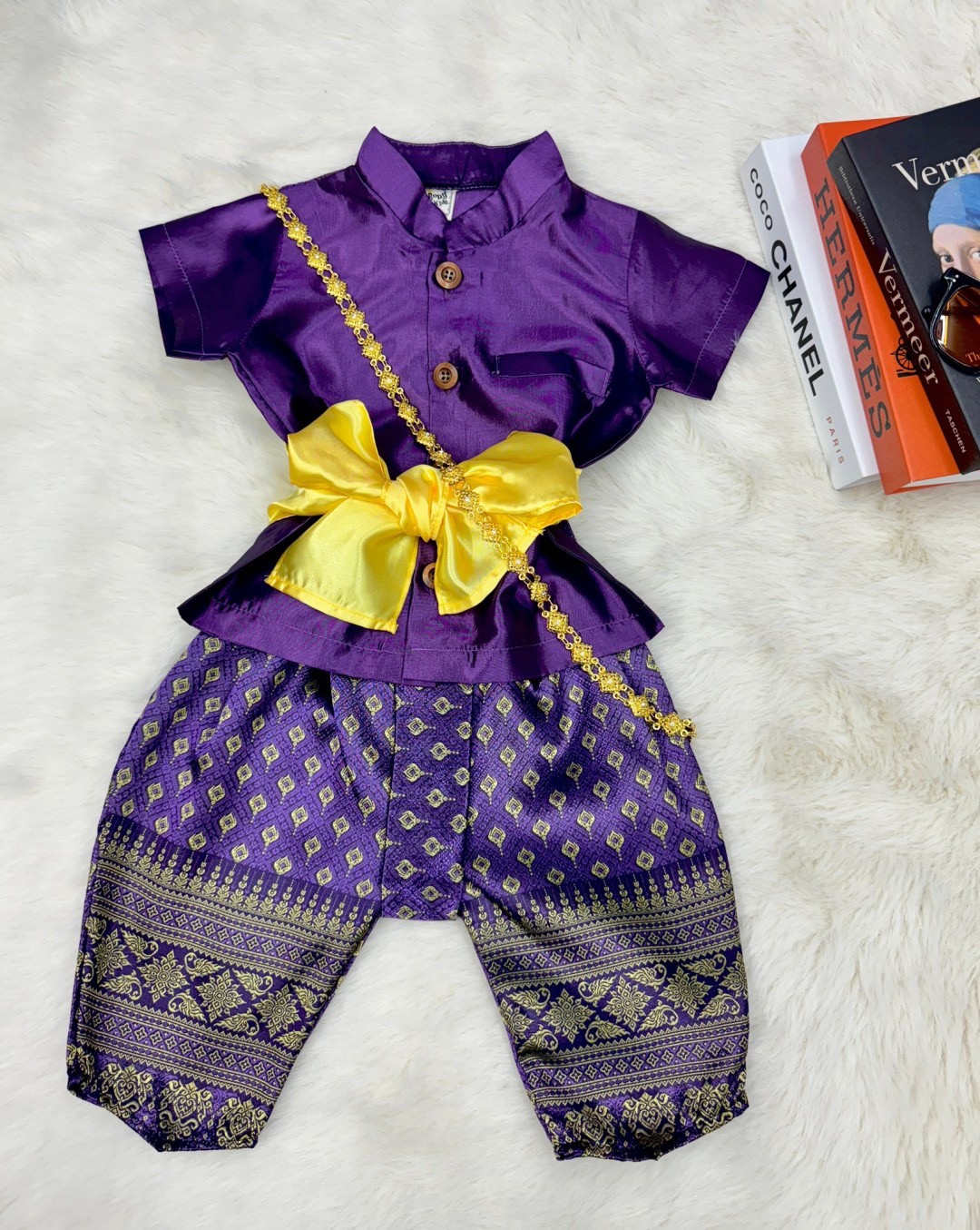 ชุดไทยผ้าไหมเด็กชาย