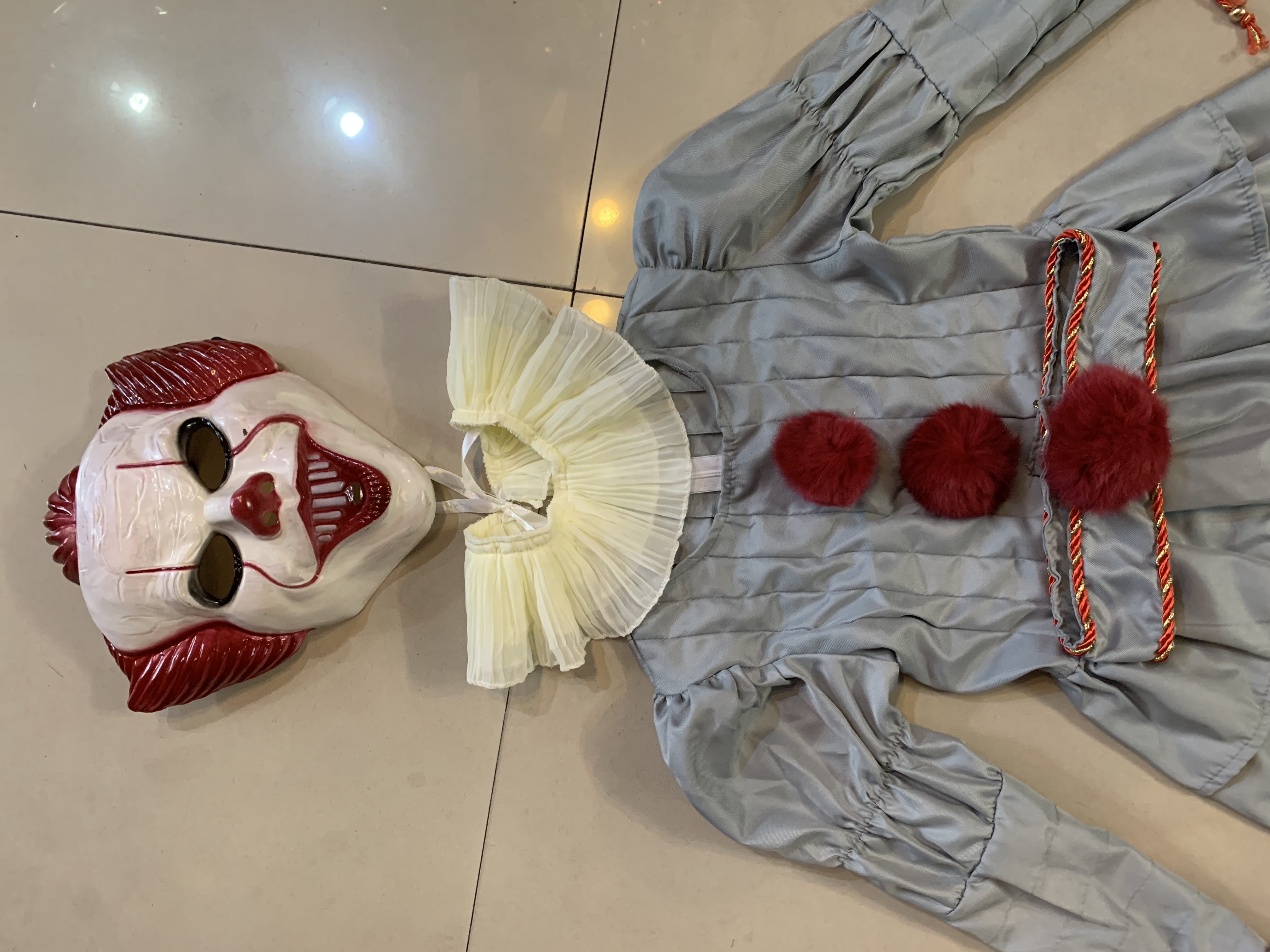 Pennywise เด็กและผู้ใหญ่ ขายและให้เช่า
