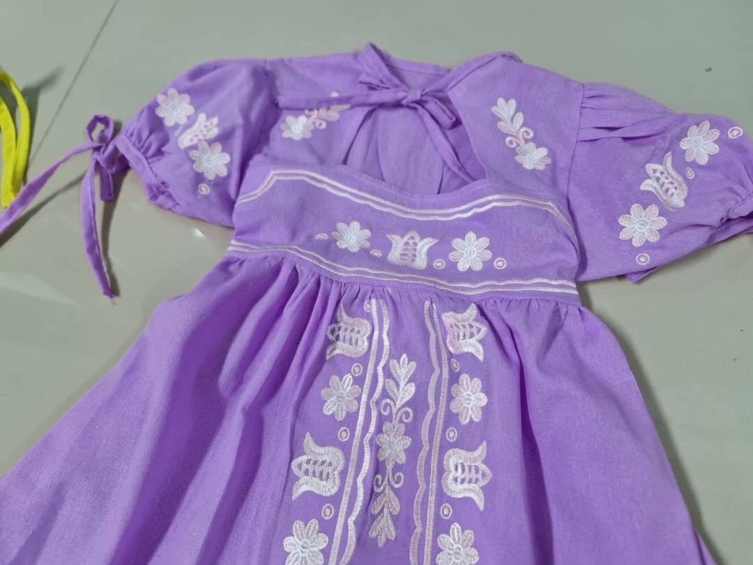 เดรสเด็กหญิงปักลาย